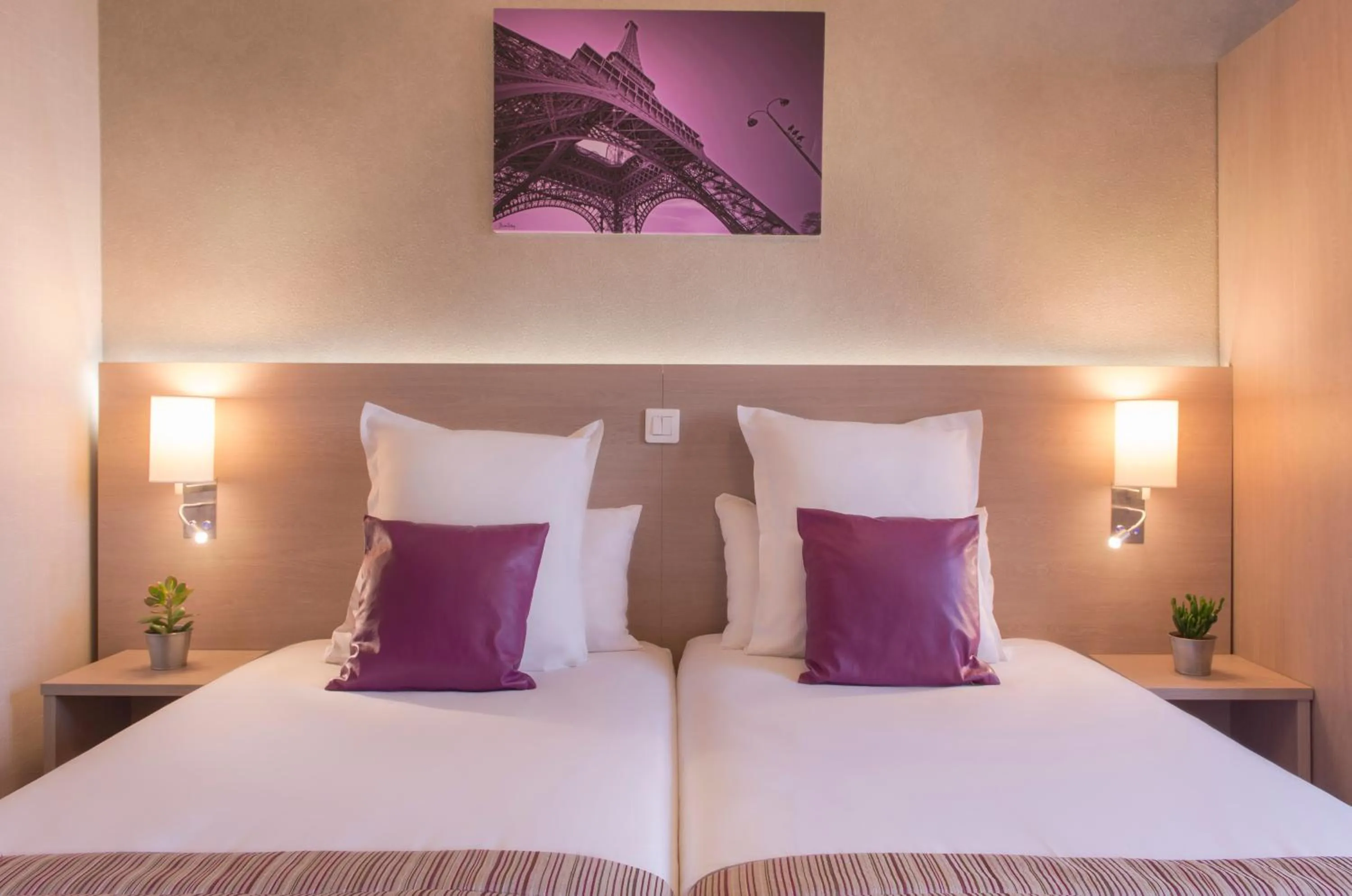 Bed in Dièse Hôtel Bastille