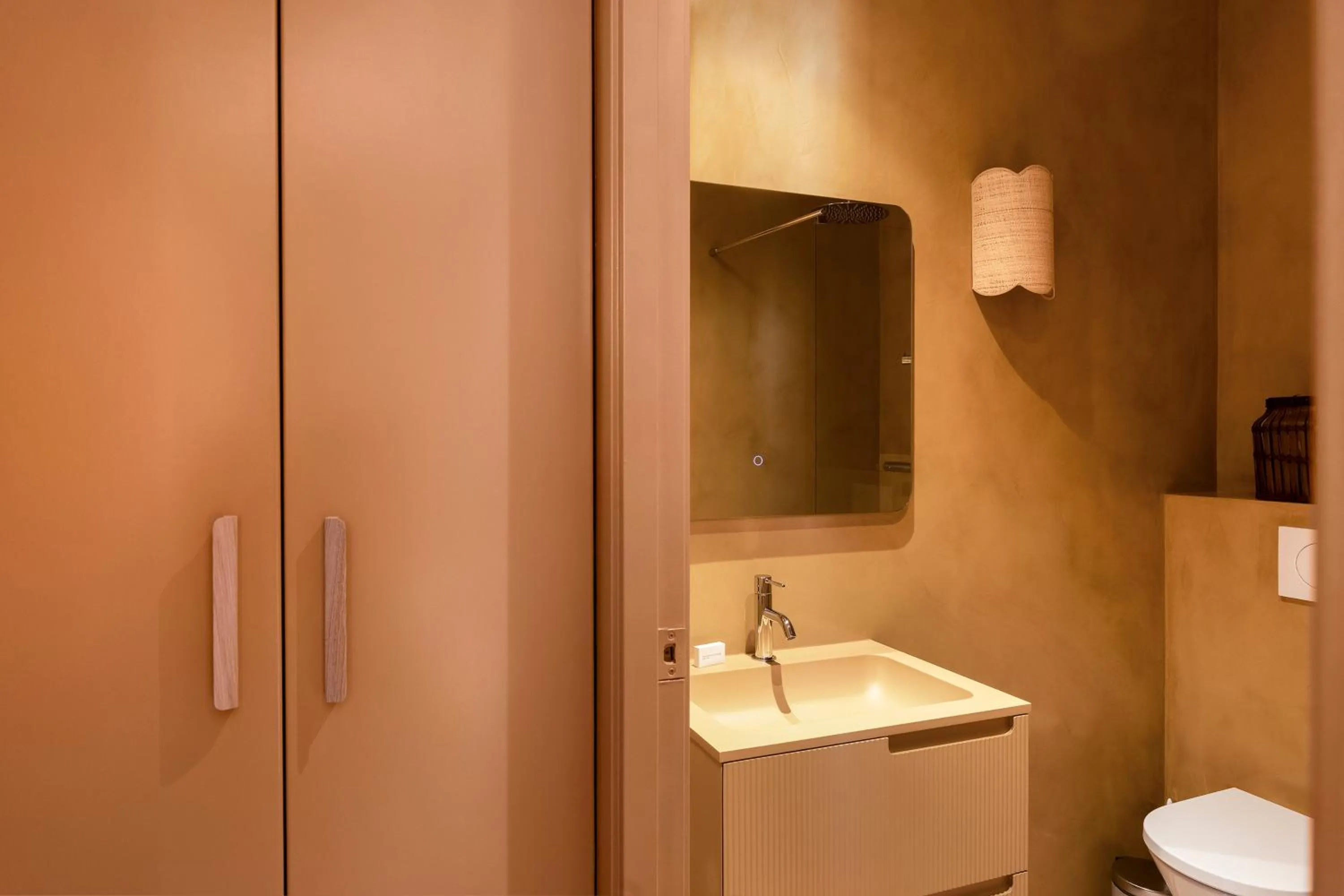 Bathroom in C211 Barcelona - Simaba Group