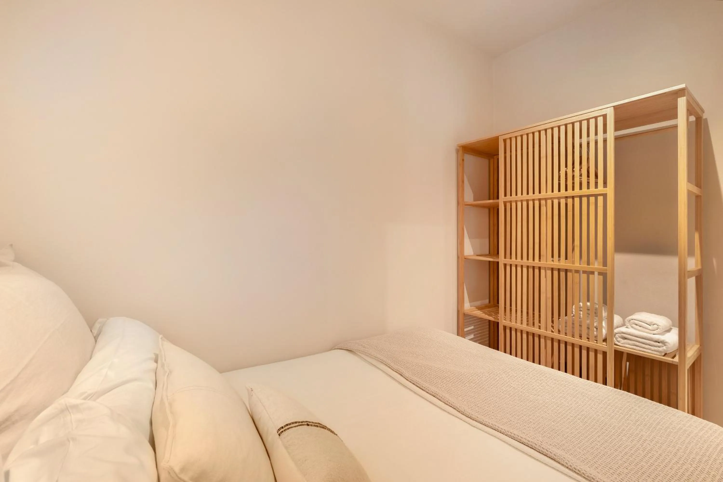 Bedroom in C211 Barcelona - Simaba Group