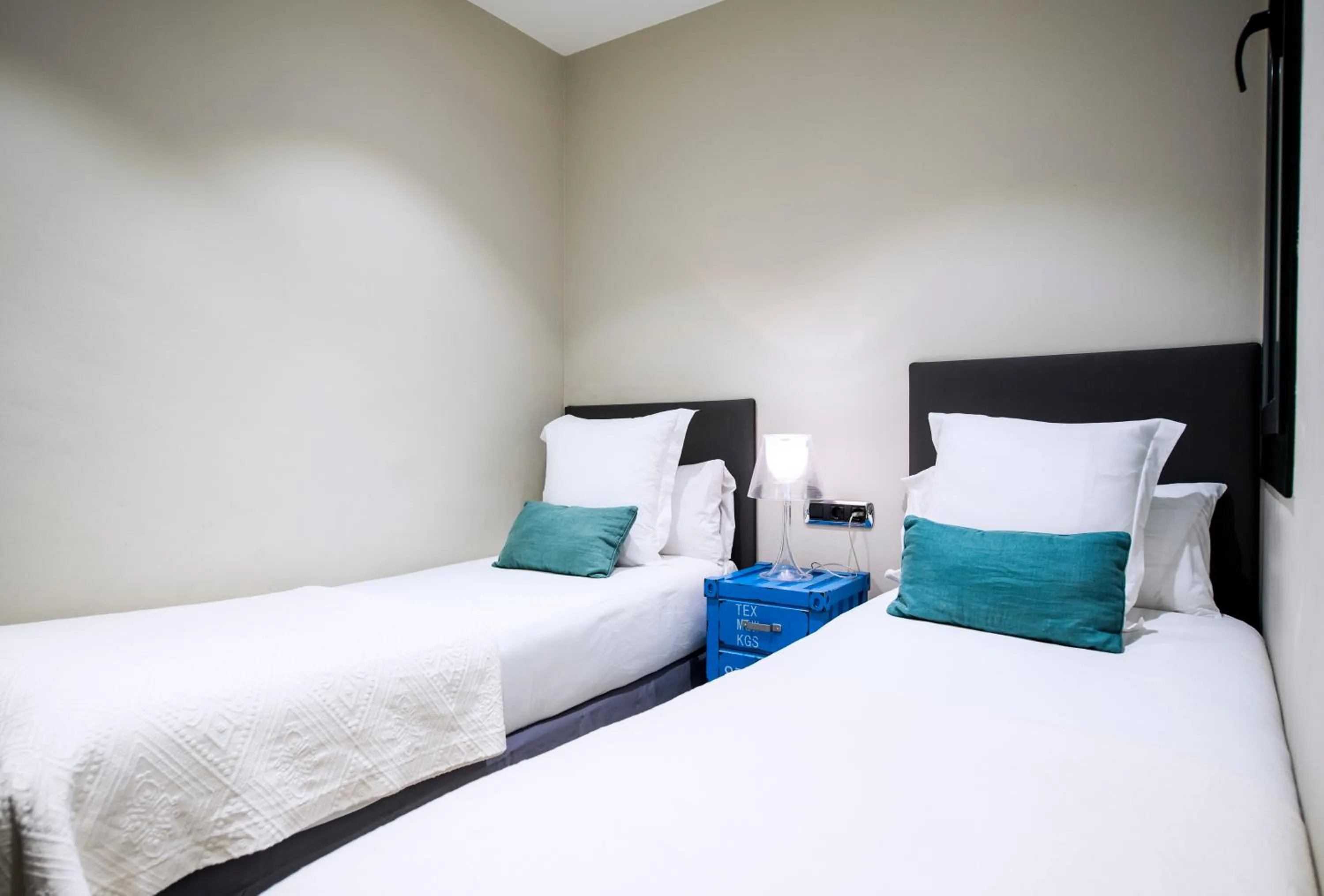 Decorative detail, Bed in C211 Barcelona - Simaba Group