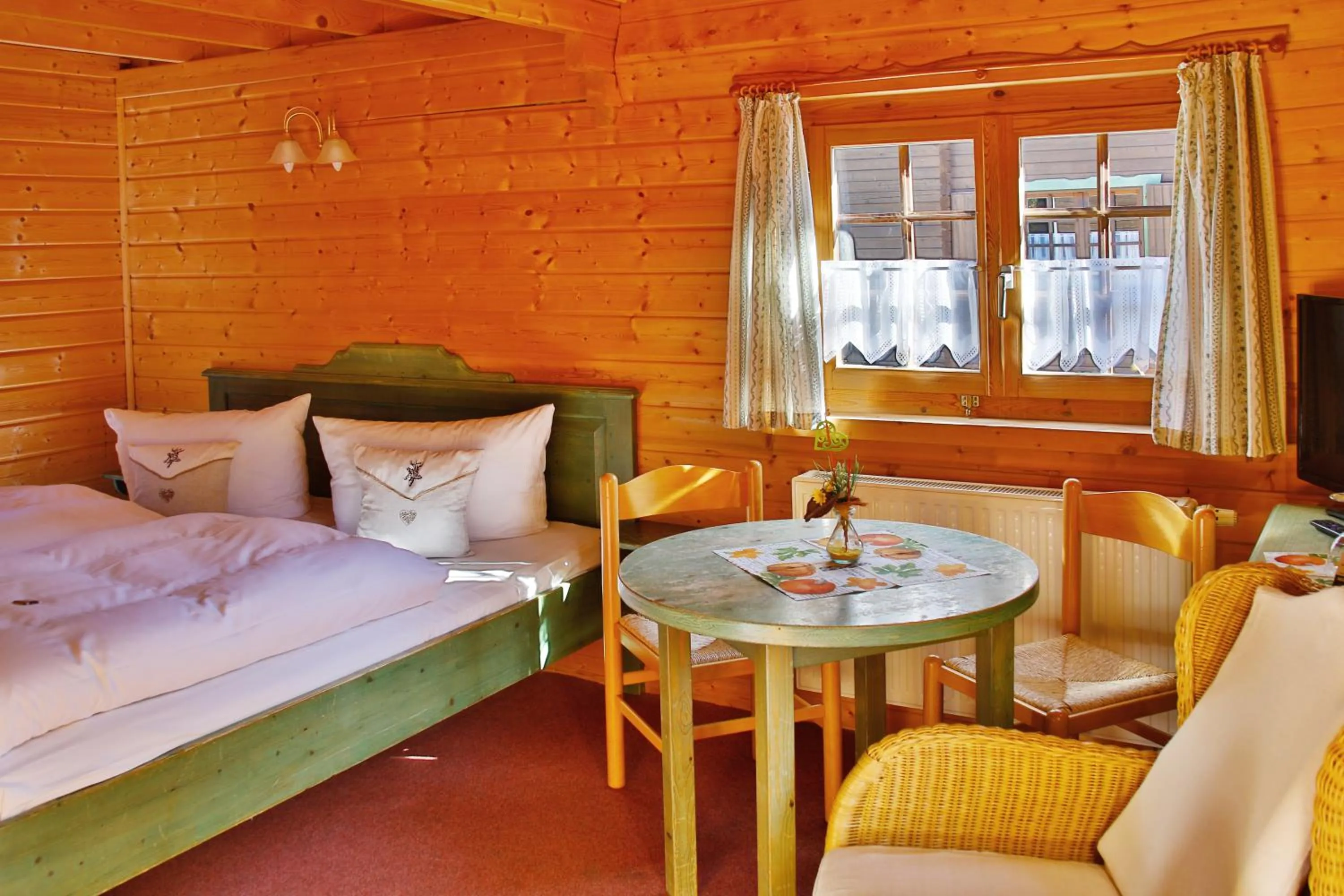 Living room, Bed in Forsthaus Luchsenburg