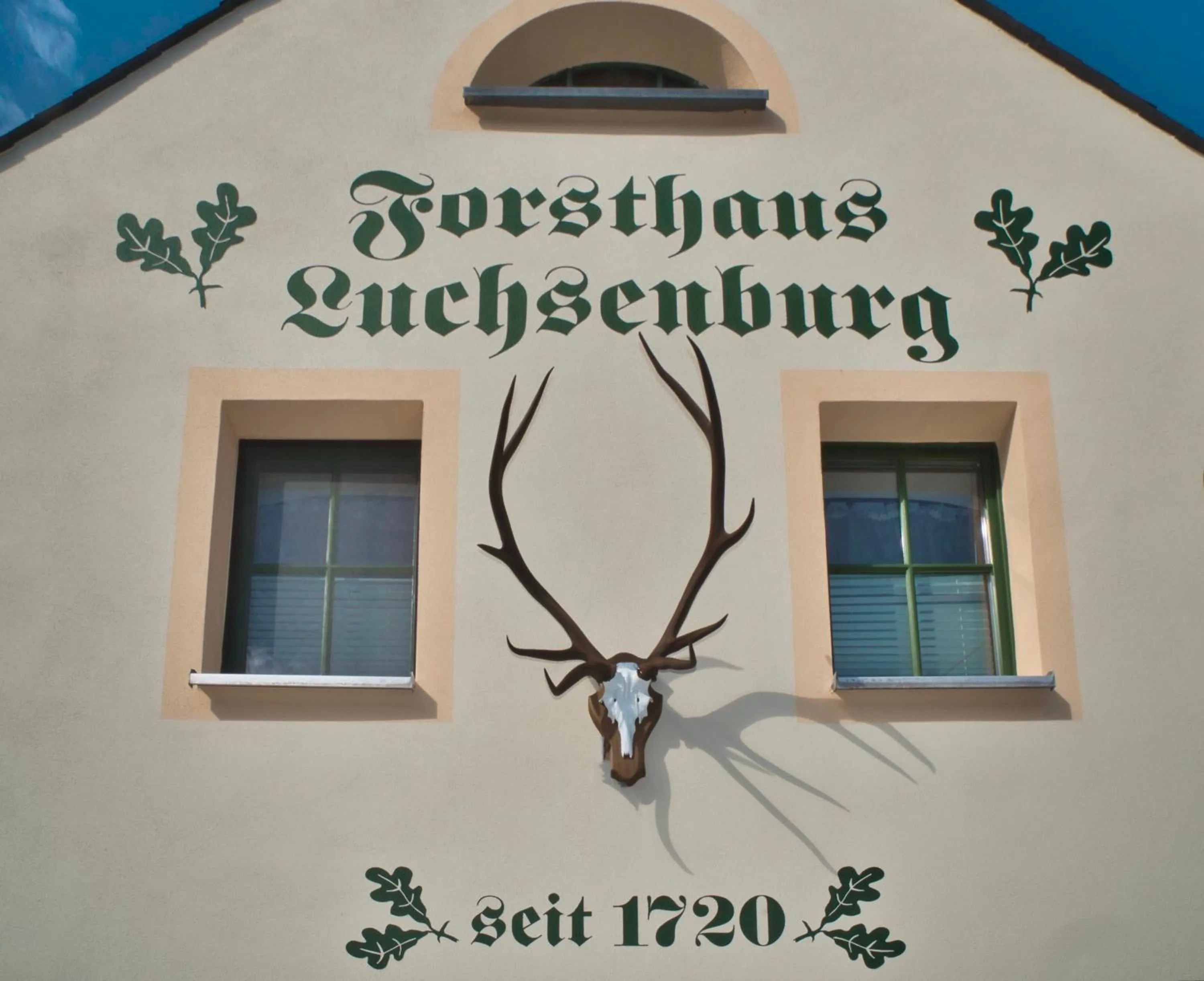 Property building in Forsthaus Luchsenburg