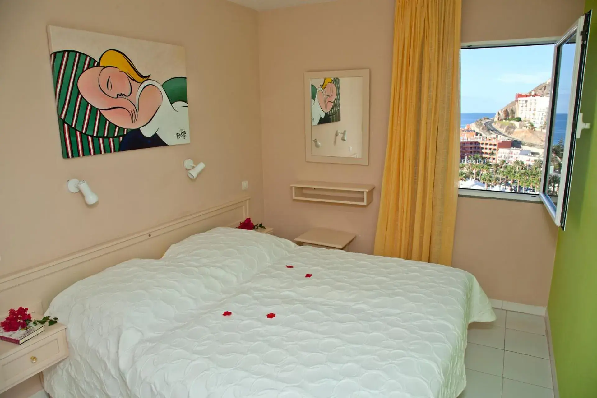 Bedroom, Bed in Cura Sol Bedroom, Bed in Cura Sol