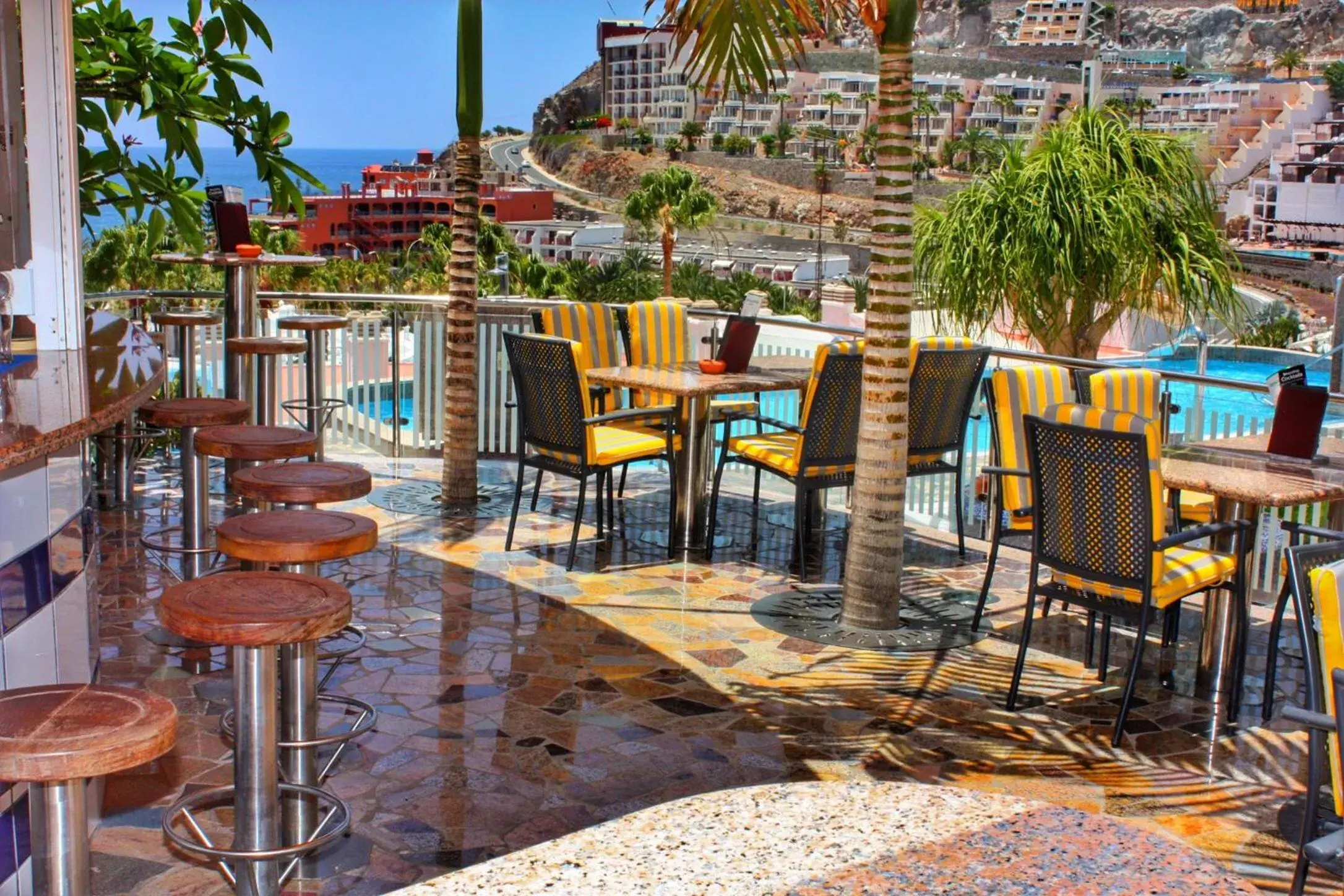 Restaurant/places to eat in Cura Sol Restaurant/places to eat in Cura Sol