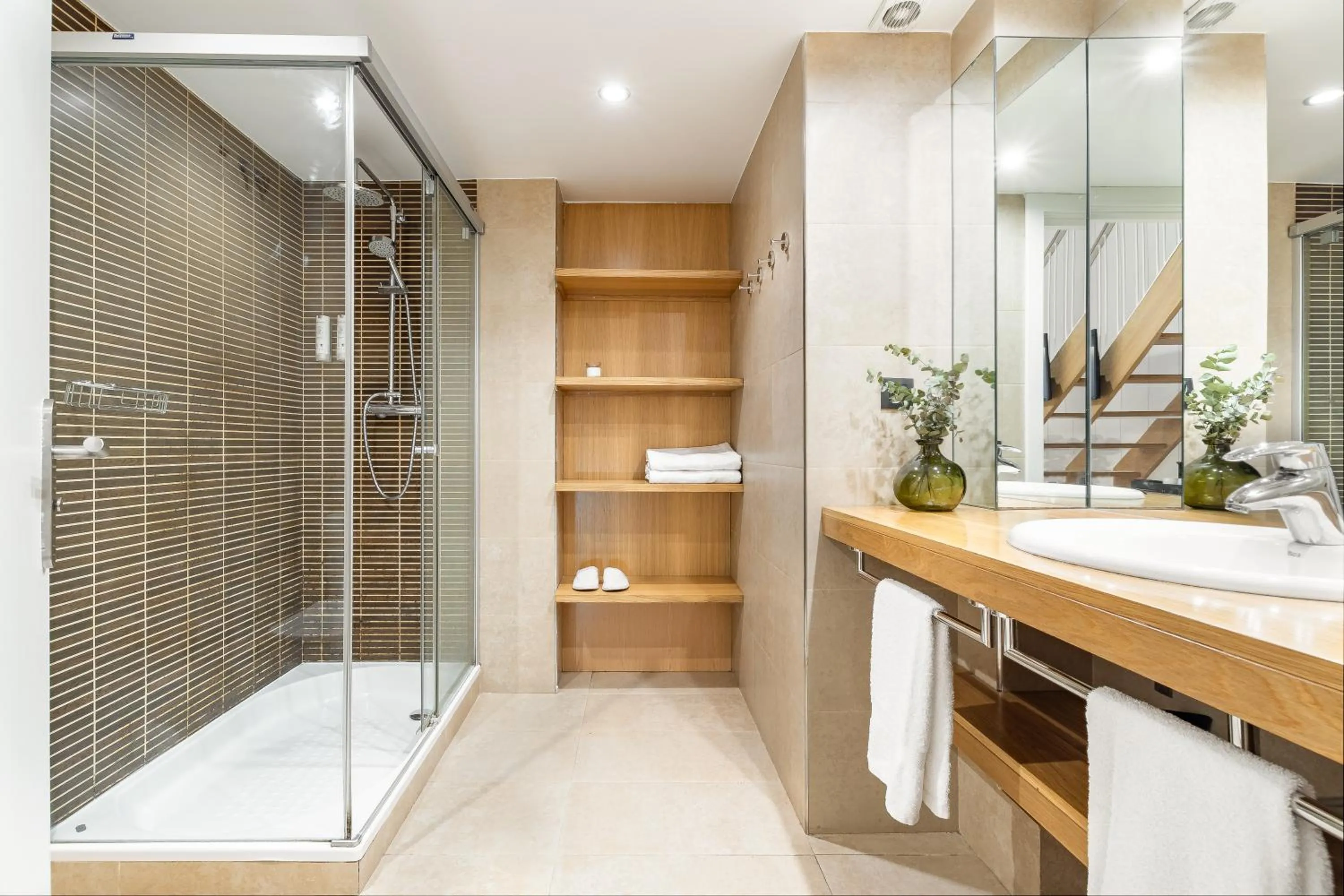 Shower in Casa Bella Gracia by Aspasios