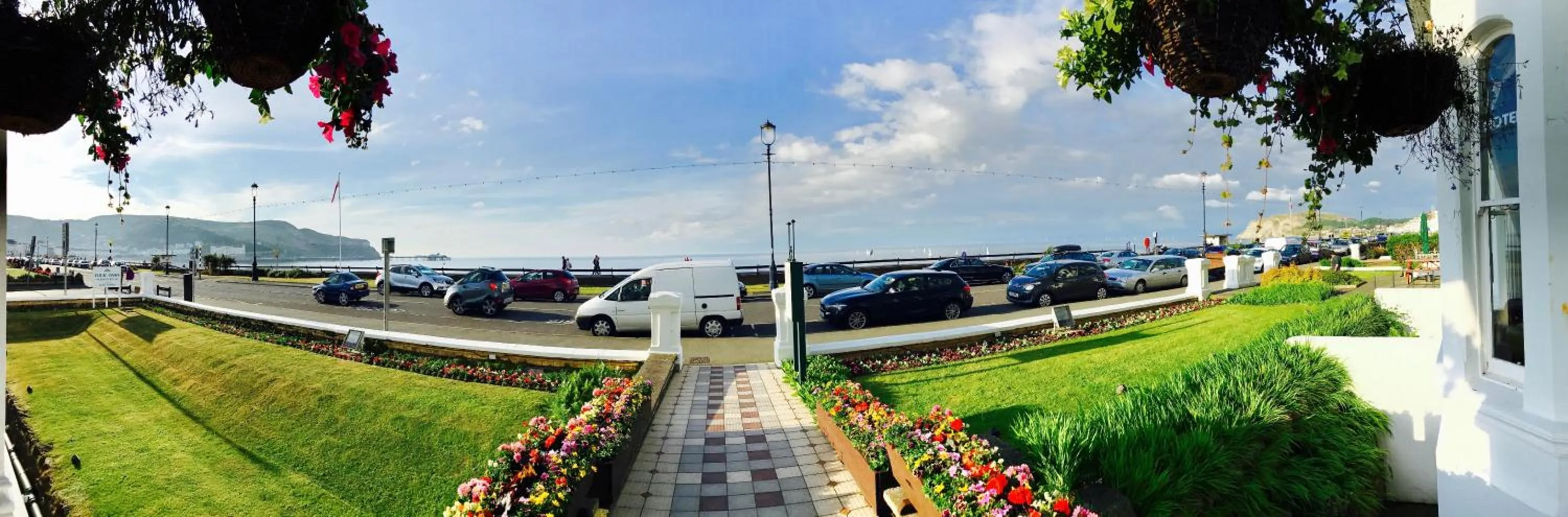 Property building in Four Oaks Hotel