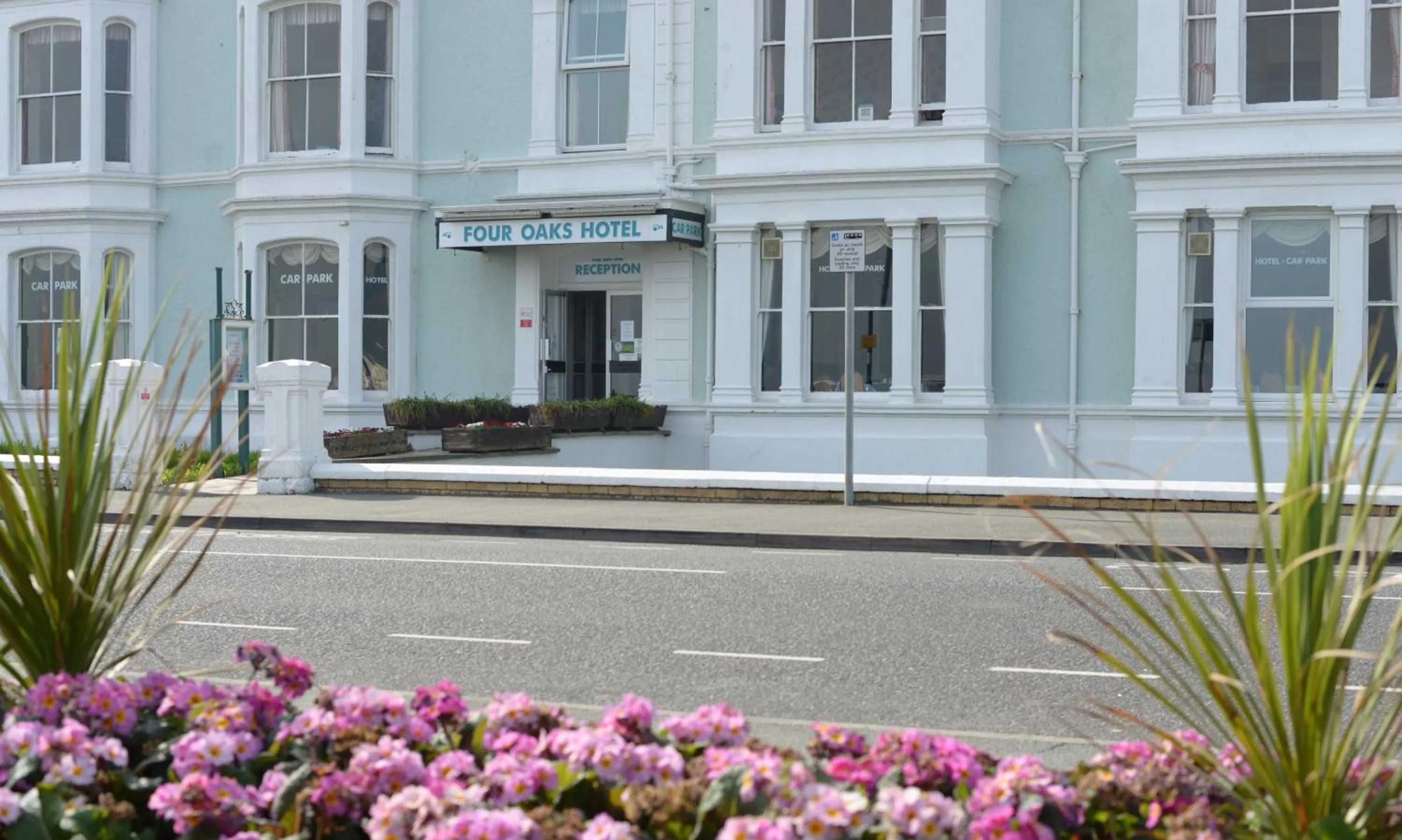 Property building in Four Oaks Hotel