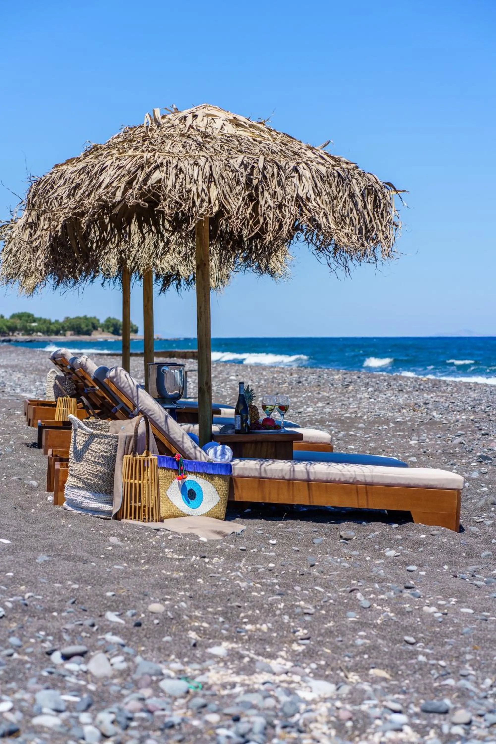 Beach in Beach Houses Santorini