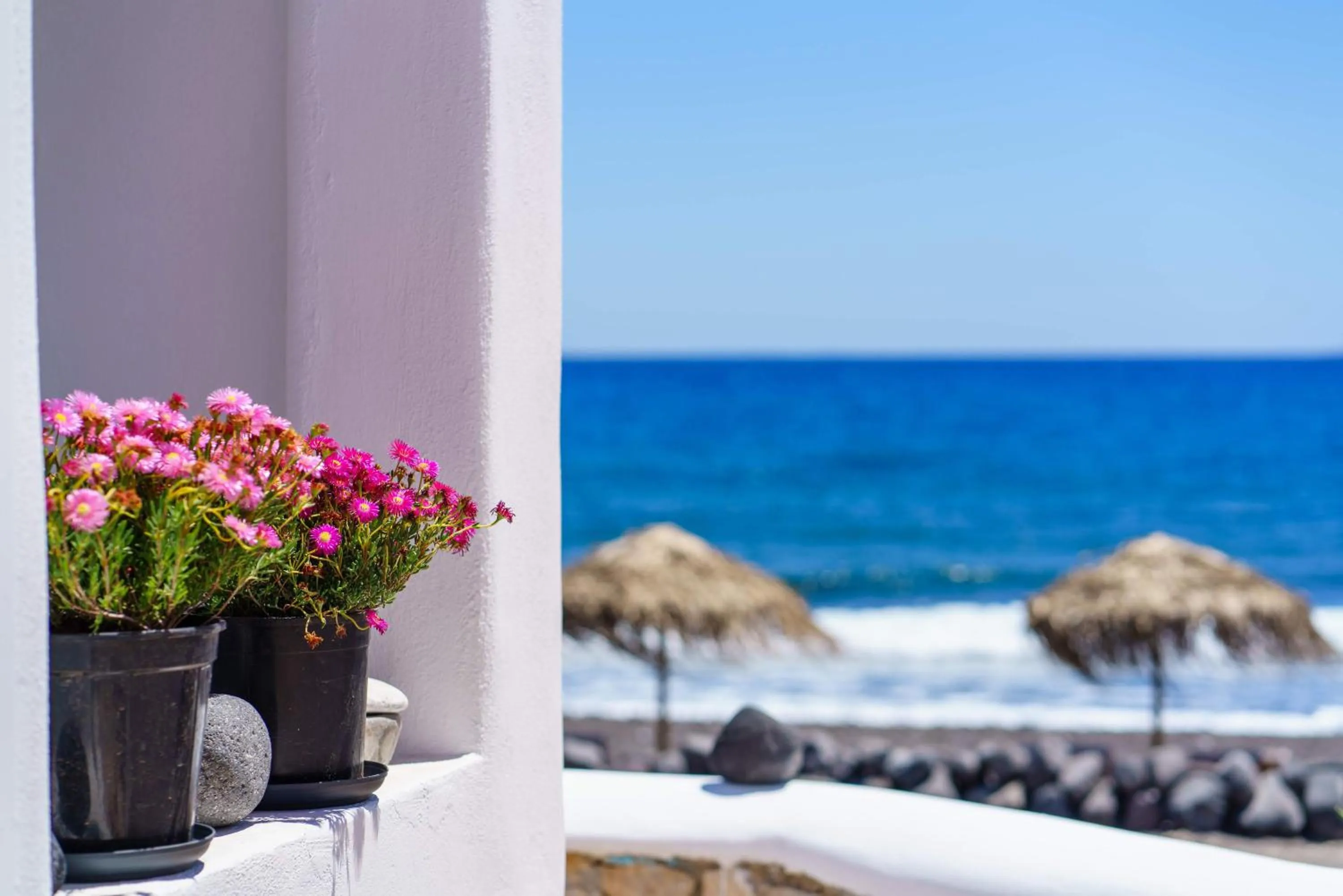 Sea view in Beach Houses Santorini