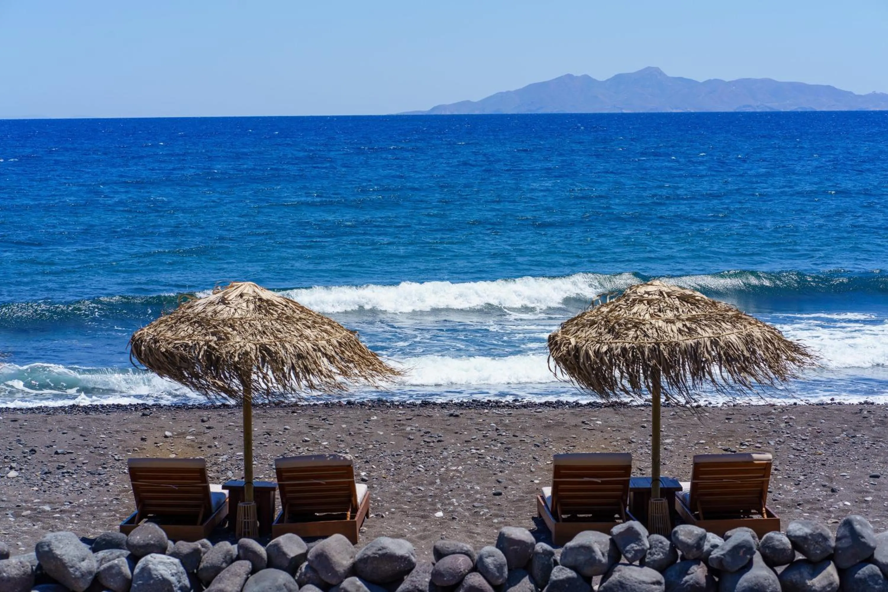 Natural landscape in Beach Houses Santorini