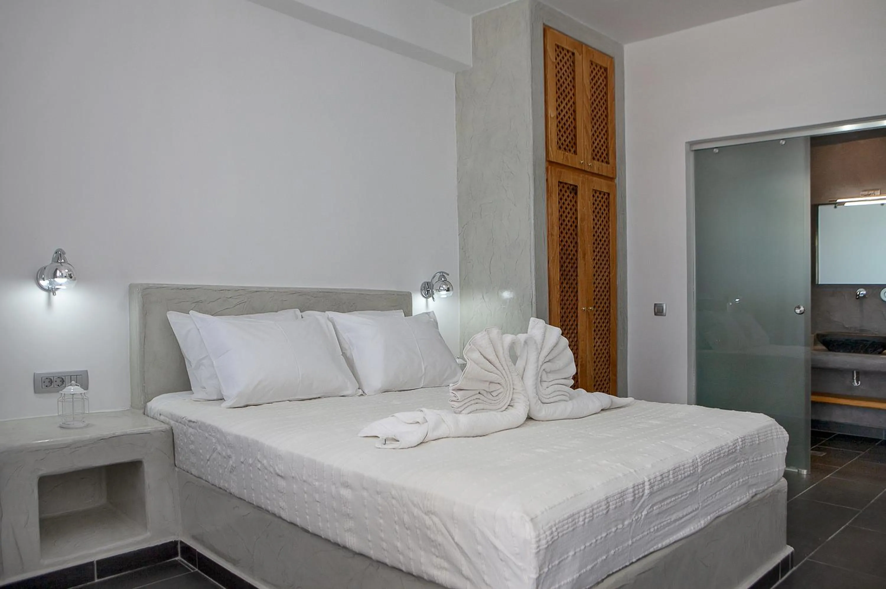 Bed in Beach Houses Santorini