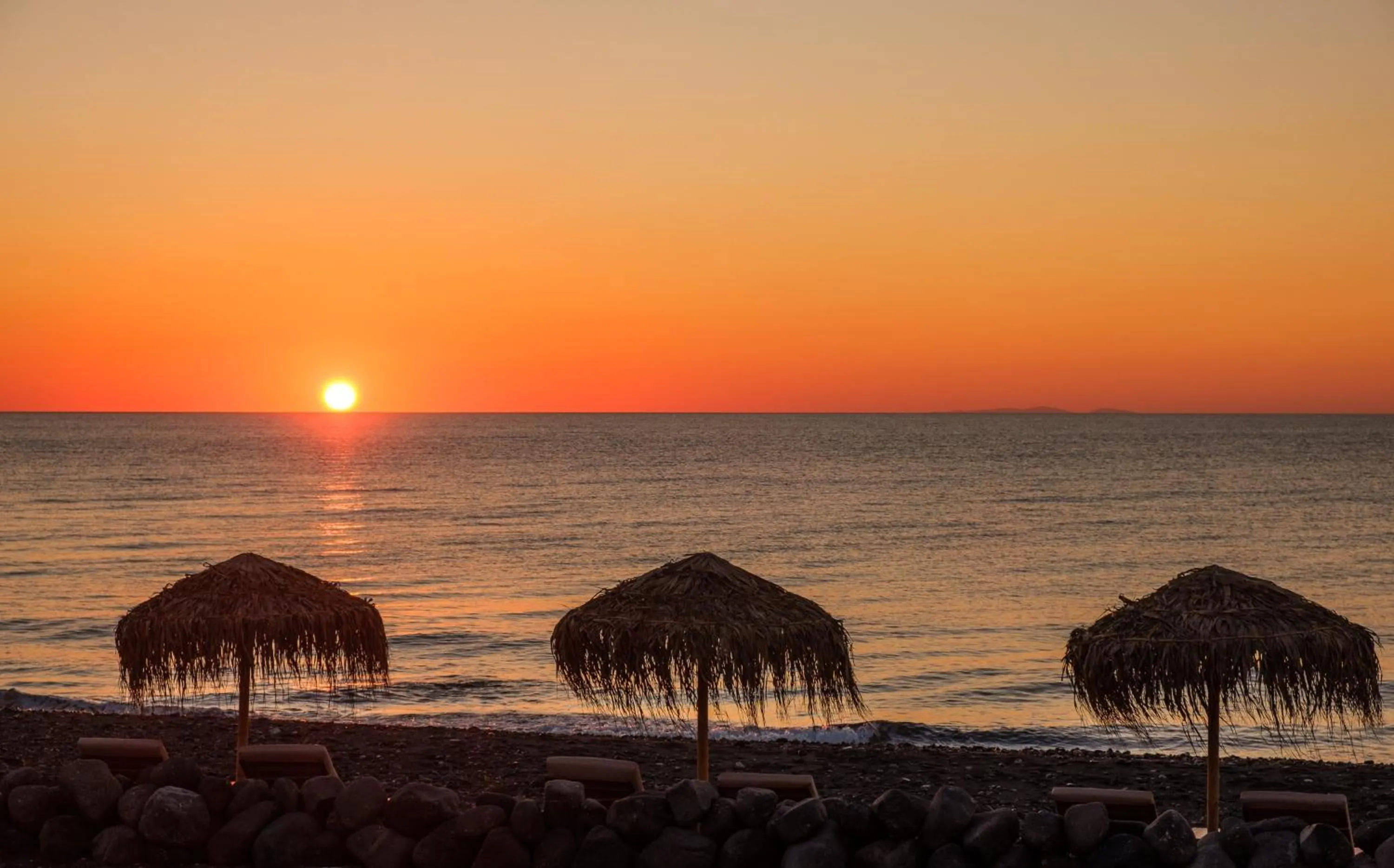 Natural landscape in Beach Houses Santorini