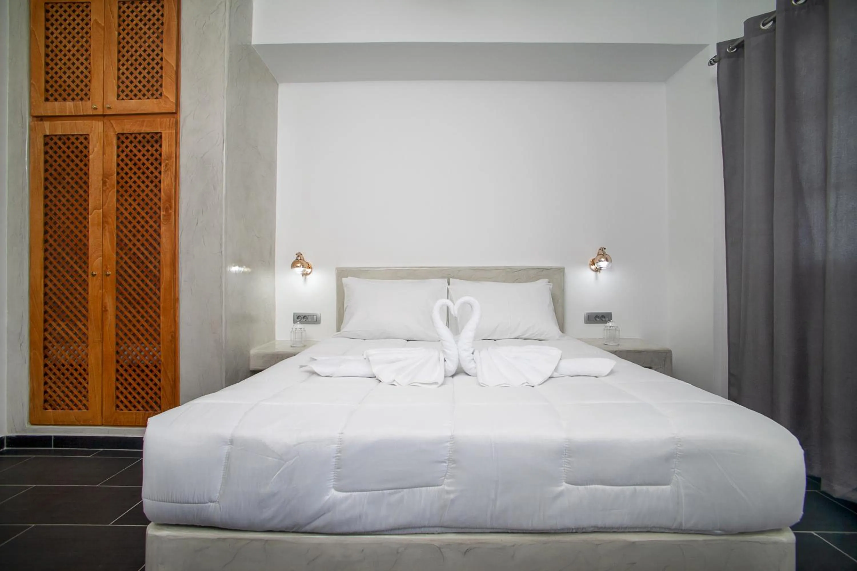 Bed in Beach Houses Santorini