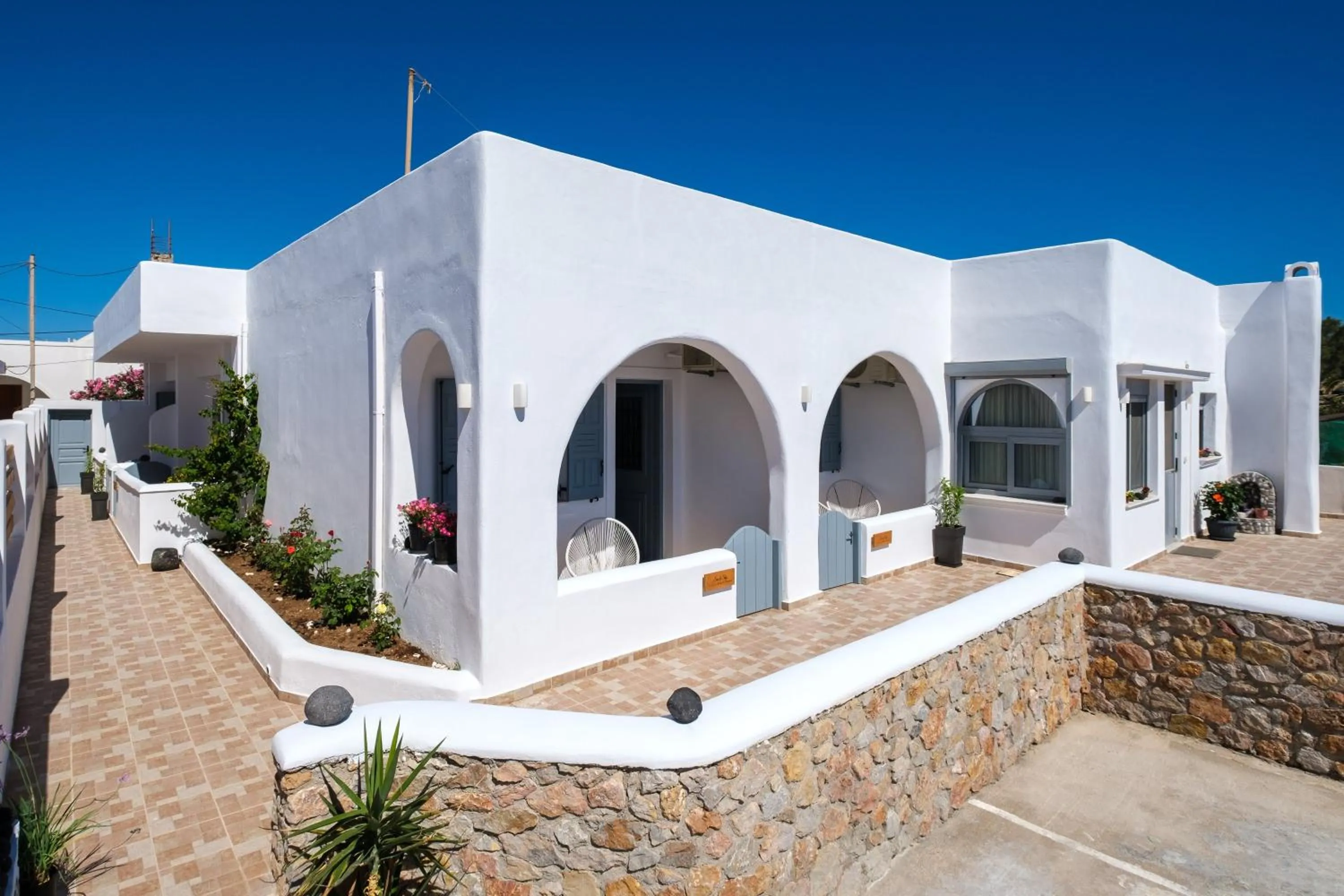 Property building in Beach Houses Santorini