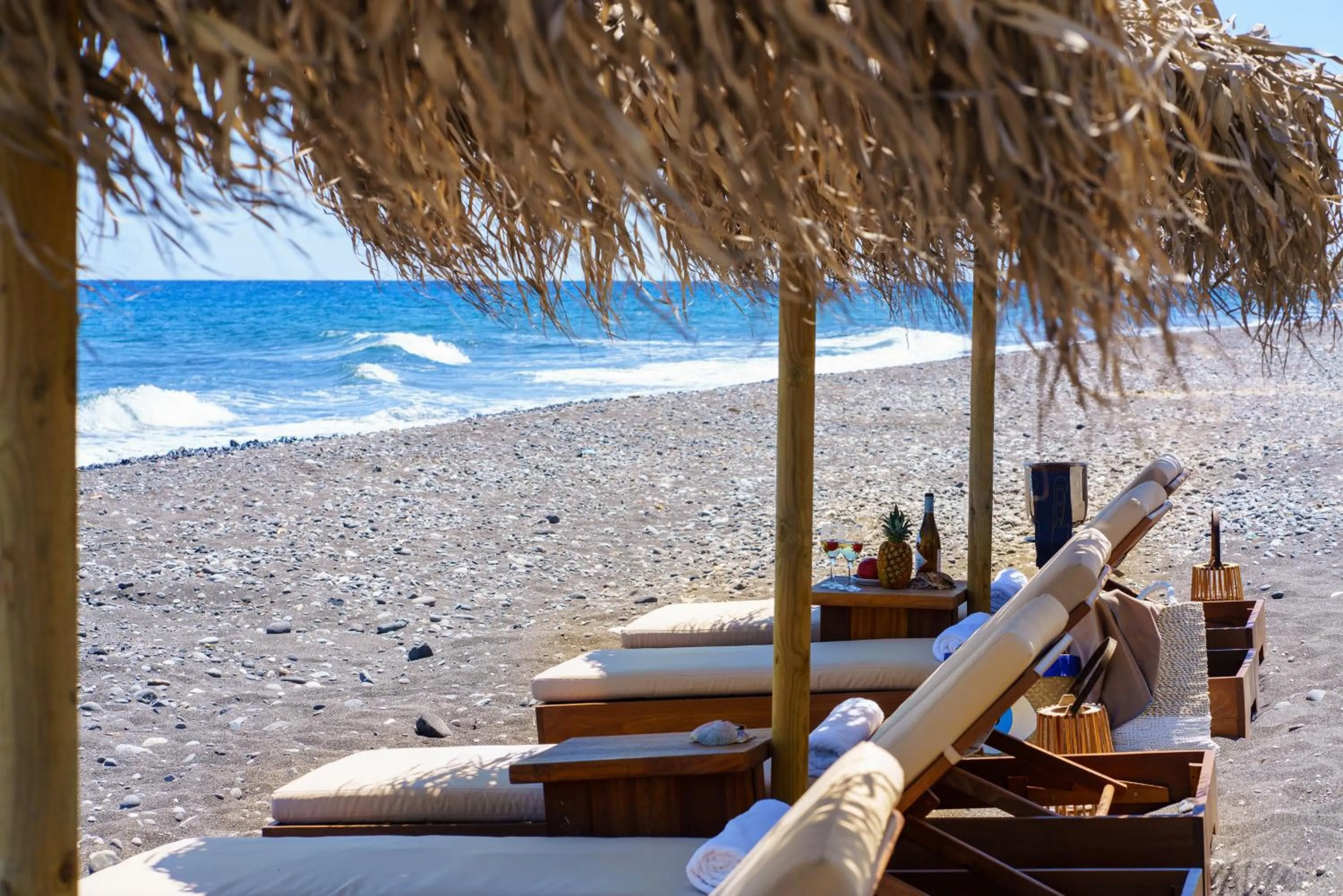 Beach in Beach Houses Santorini