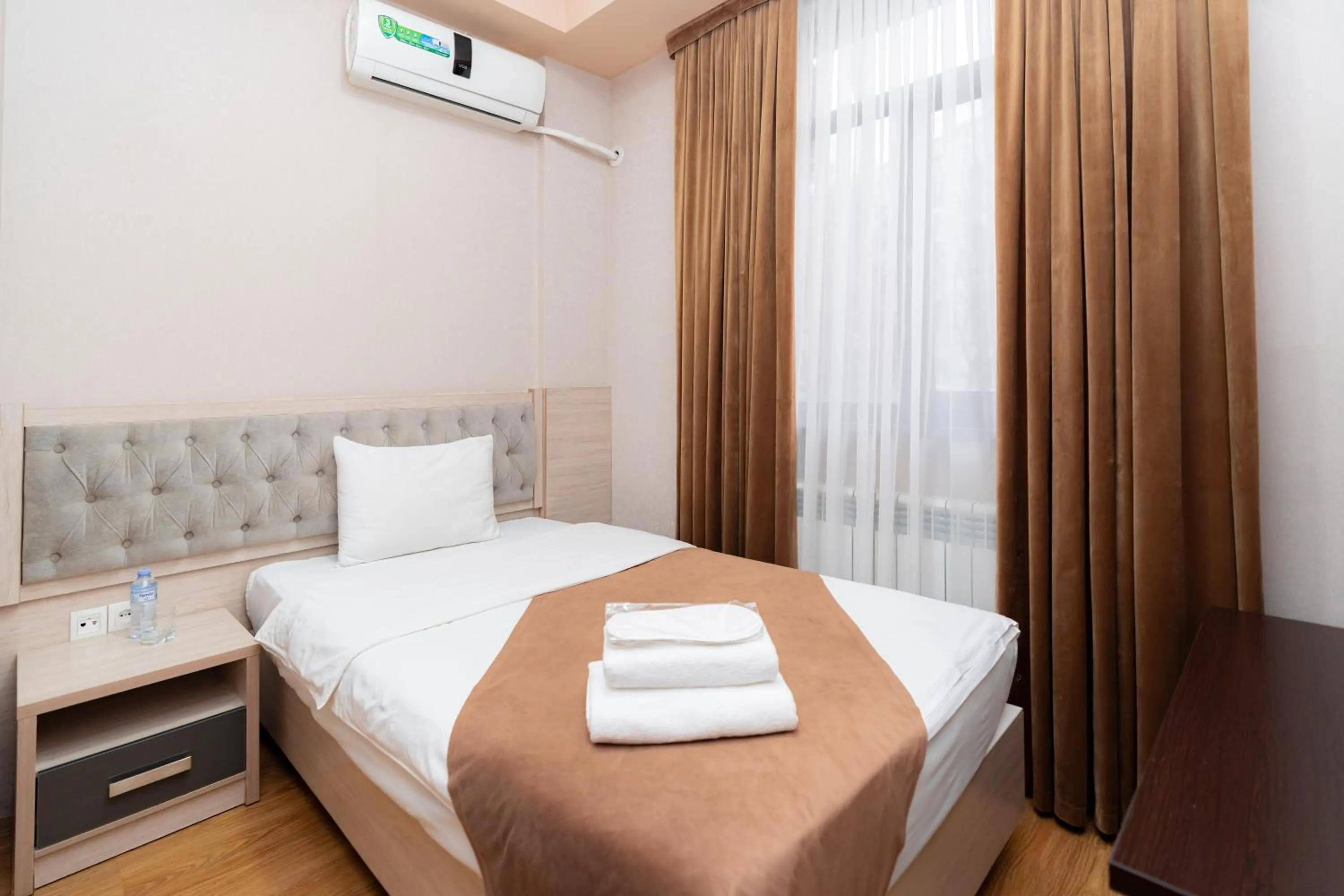 Photo of the whole room, Bed in Diamond Hotel Tashkent