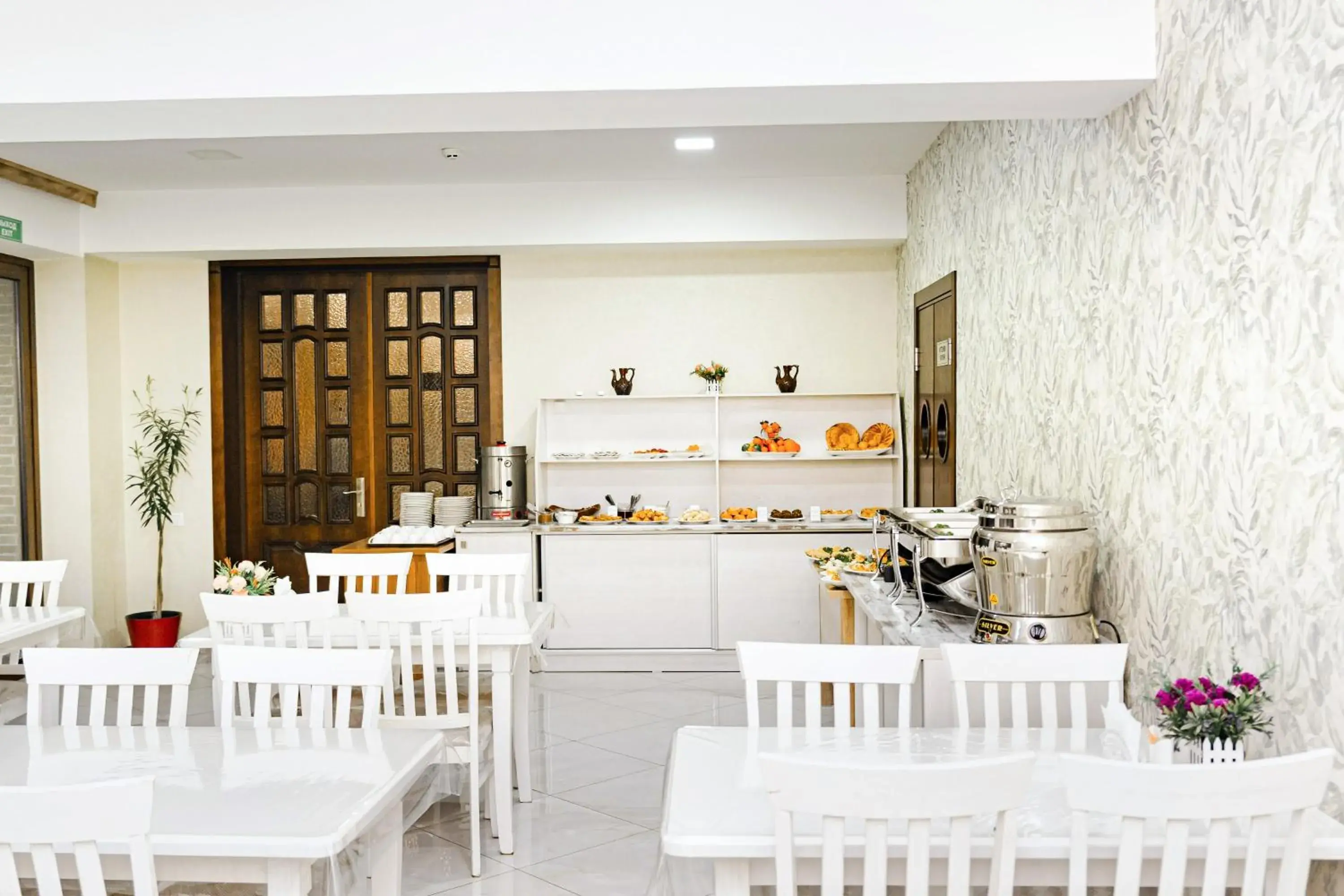 Restaurant/places to eat in Diamond Hotel Tashkent Restaurant/places to eat in Diamond Hotel Tashkent