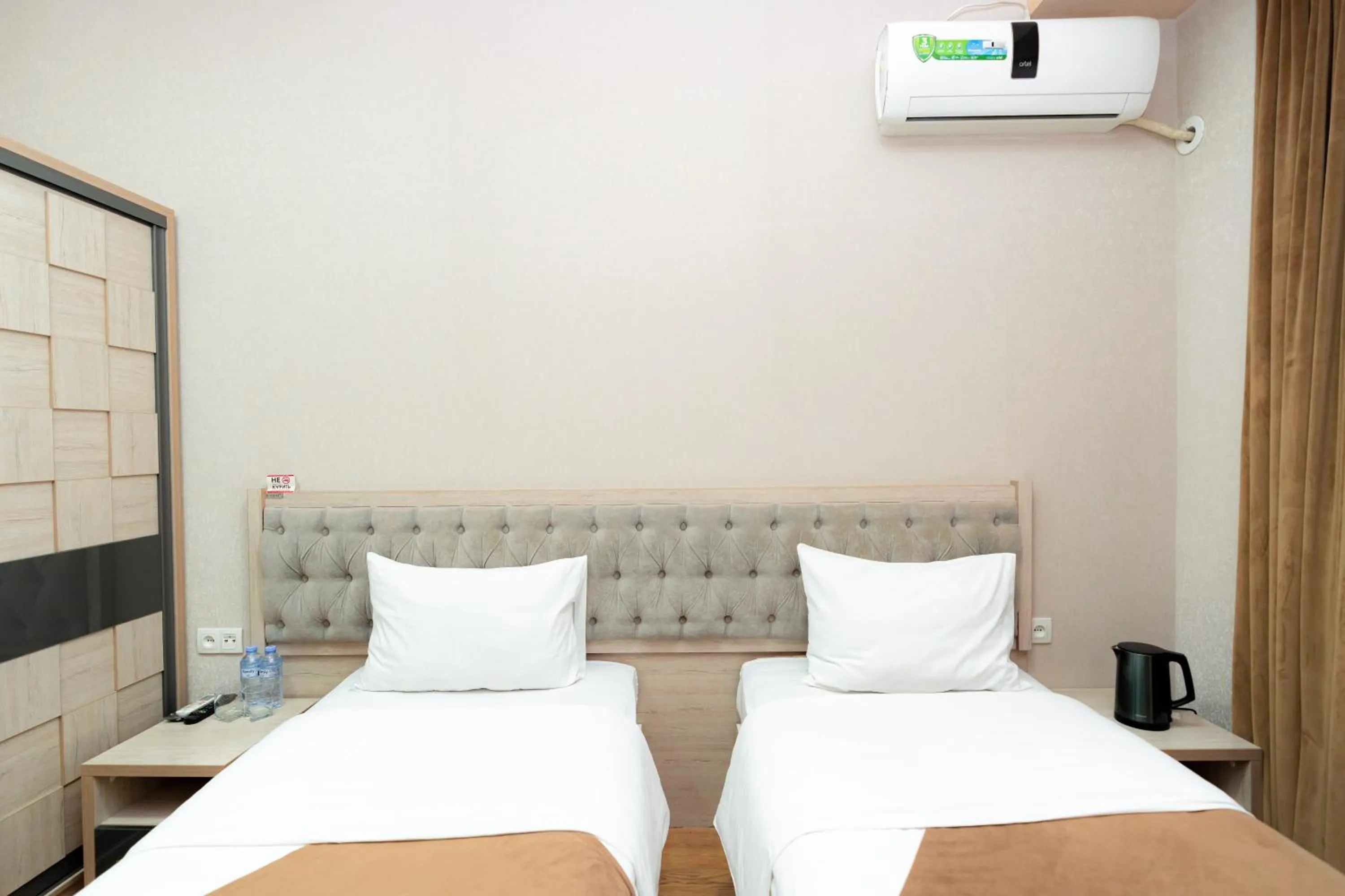 Photo of the whole room, Bed in Diamond Hotel Tashkent