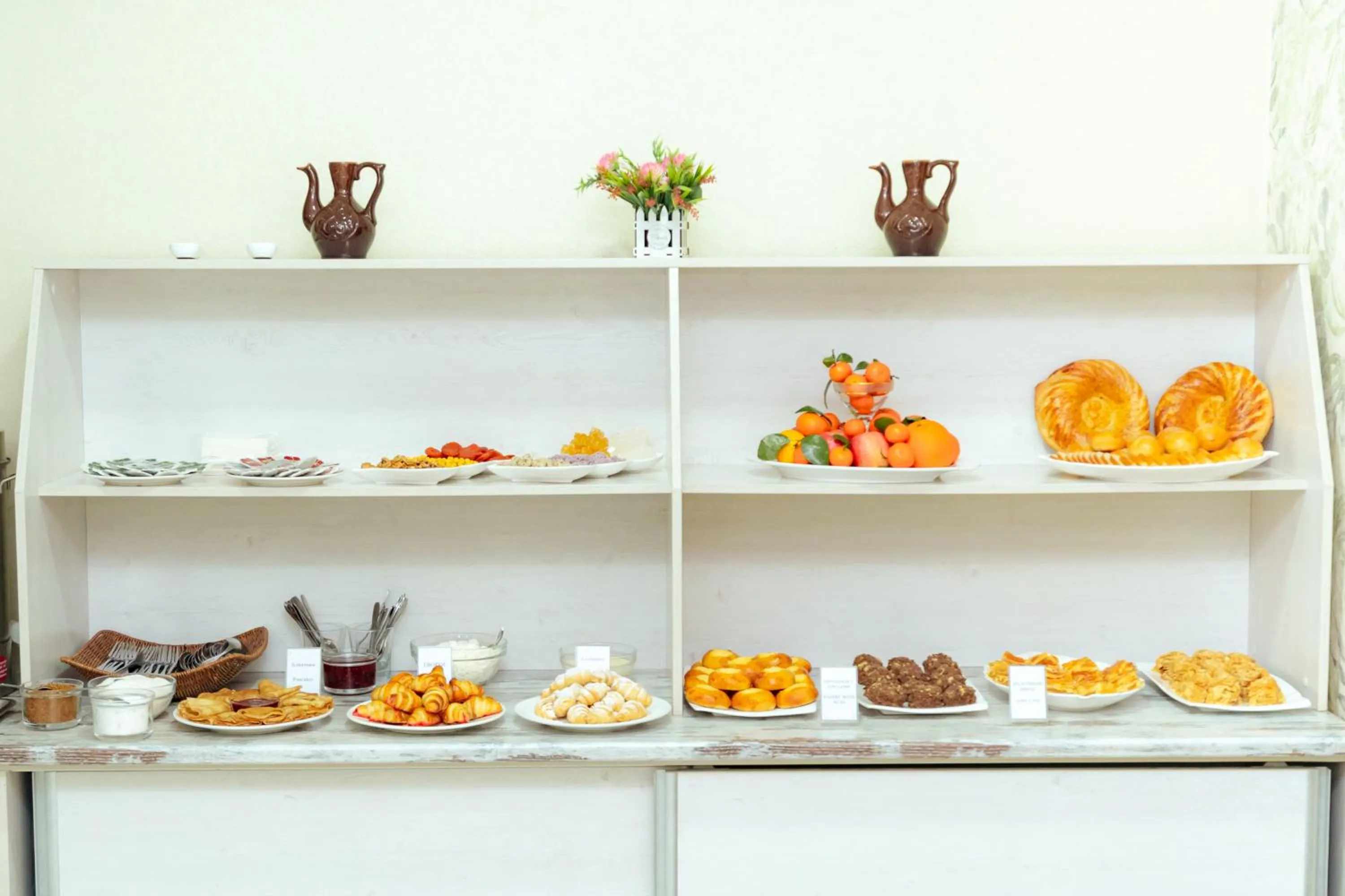 Restaurant/places to eat in Diamond Hotel Tashkent