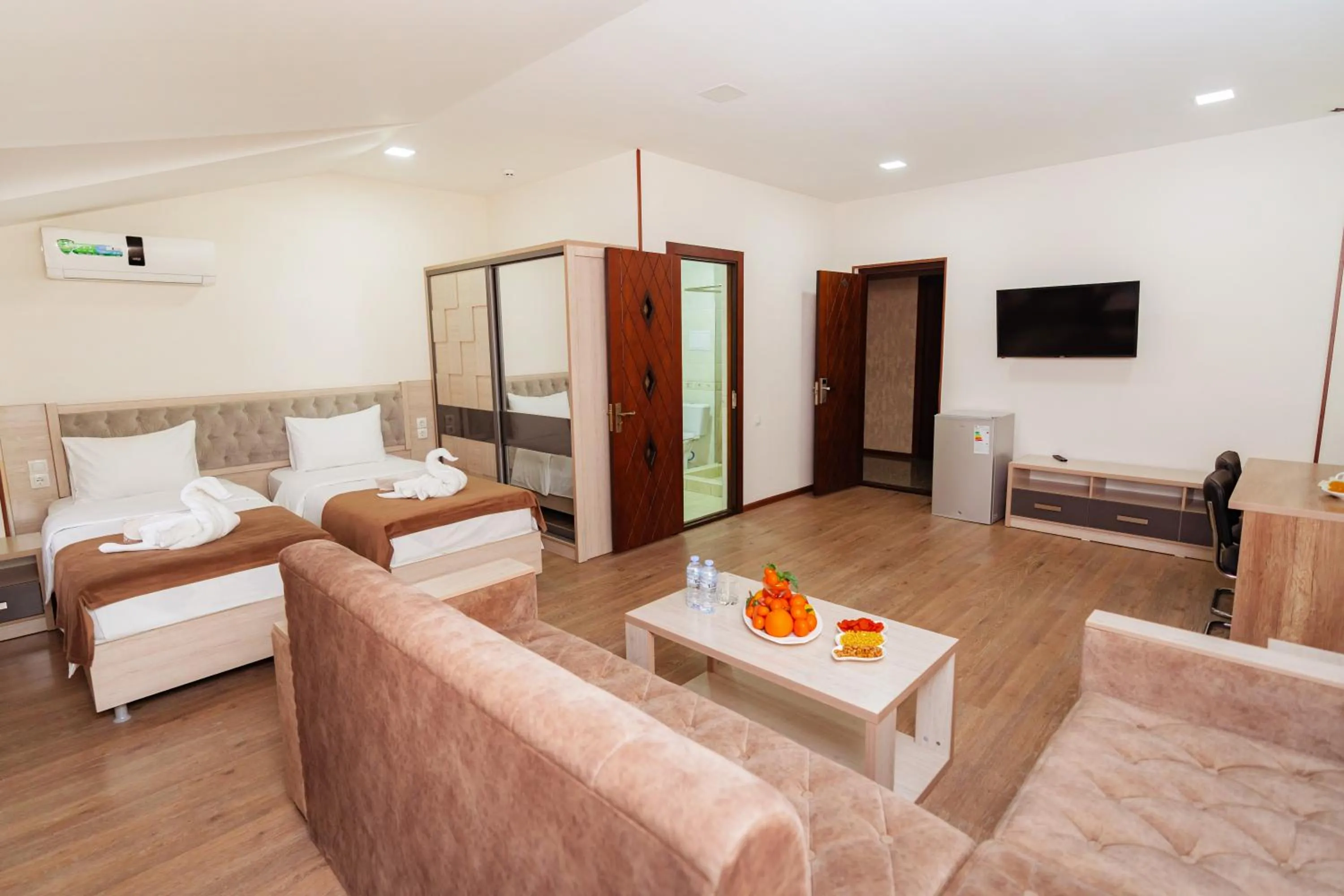 Photo of the whole room, Bed in Diamond Hotel Tashkent