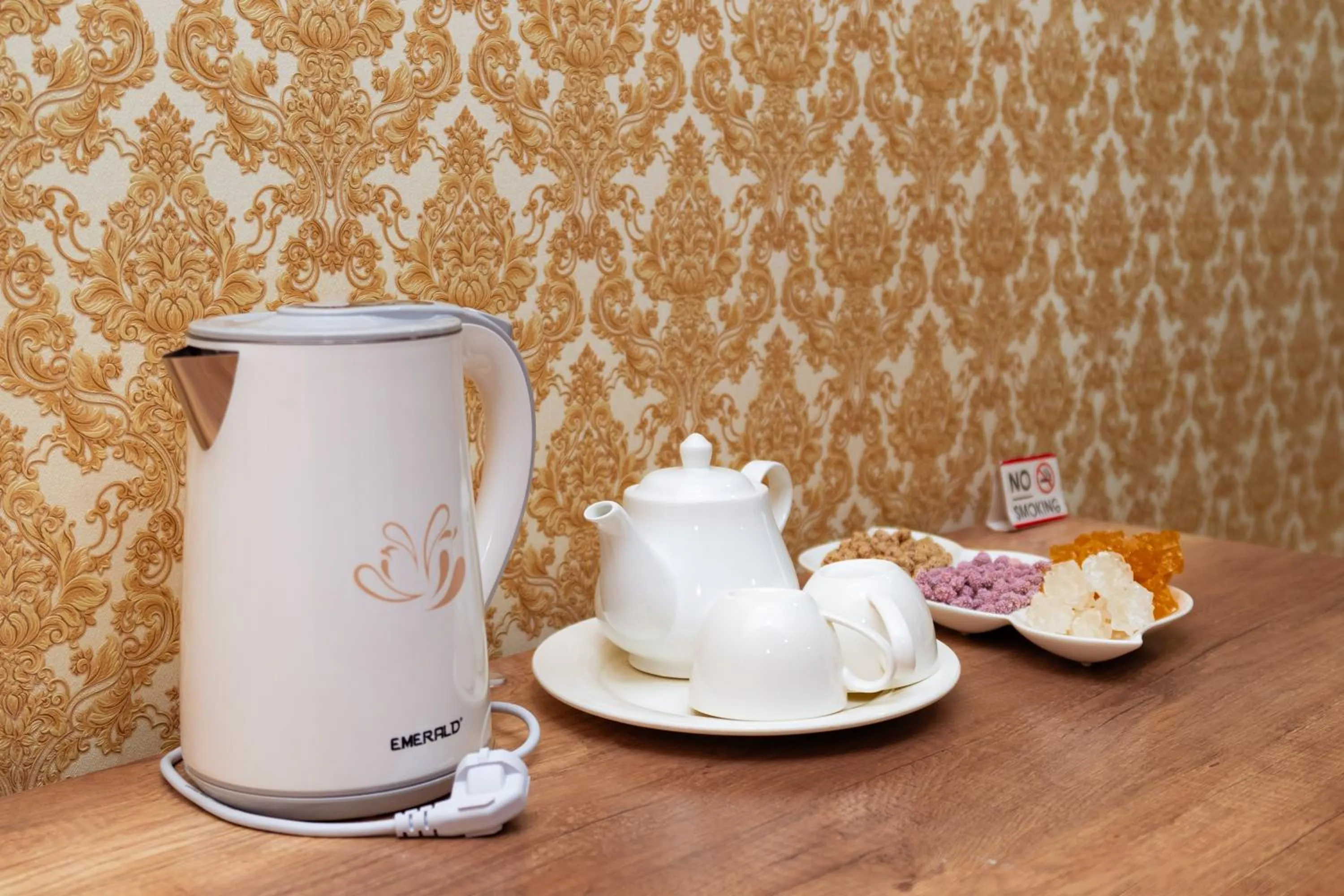 Coffee/tea facilities in Diamond Hotel Tashkent