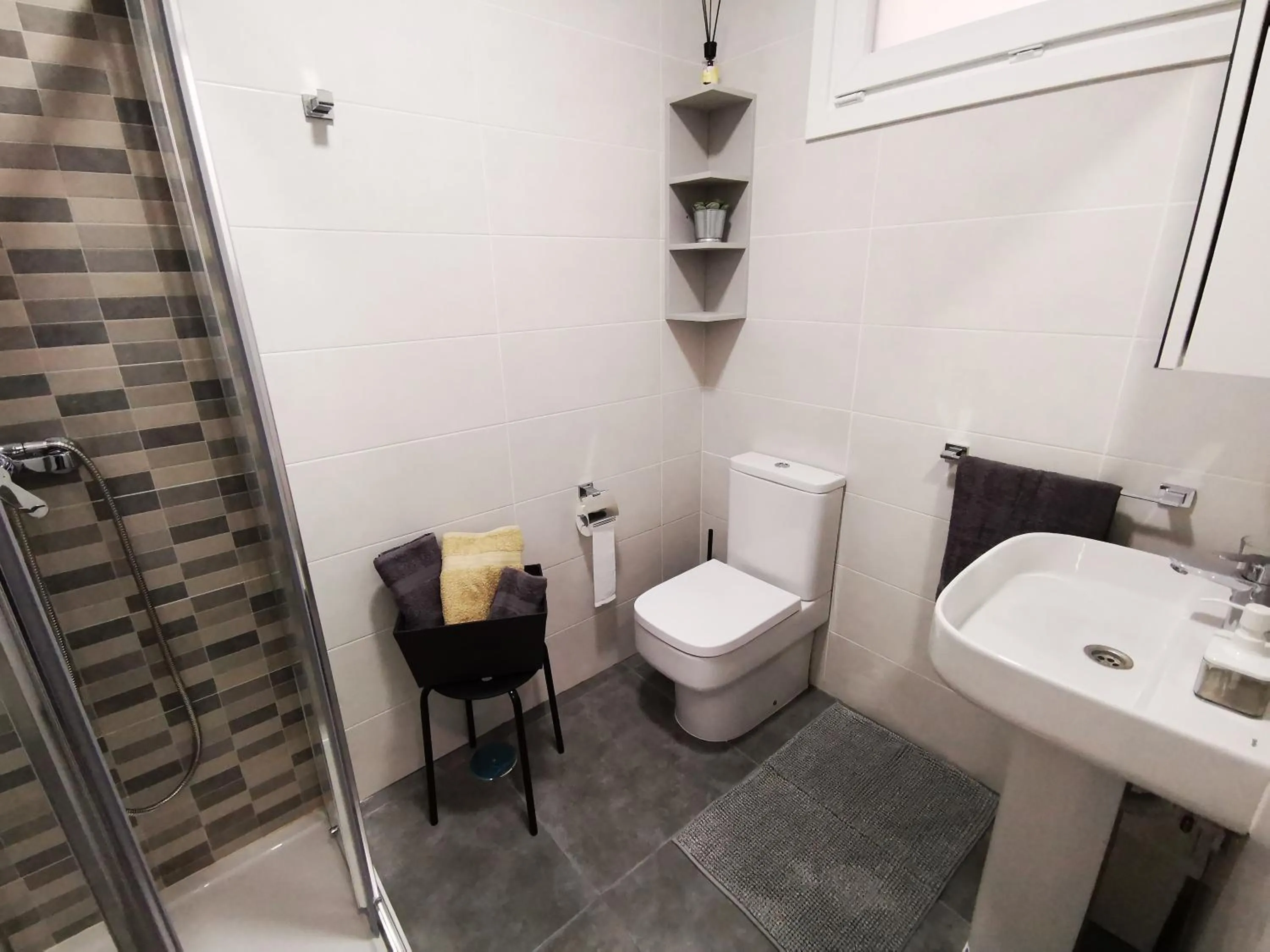 Toilet in Relax in costa Adeje Appartamento 5 posti letto vicino Bus Stop