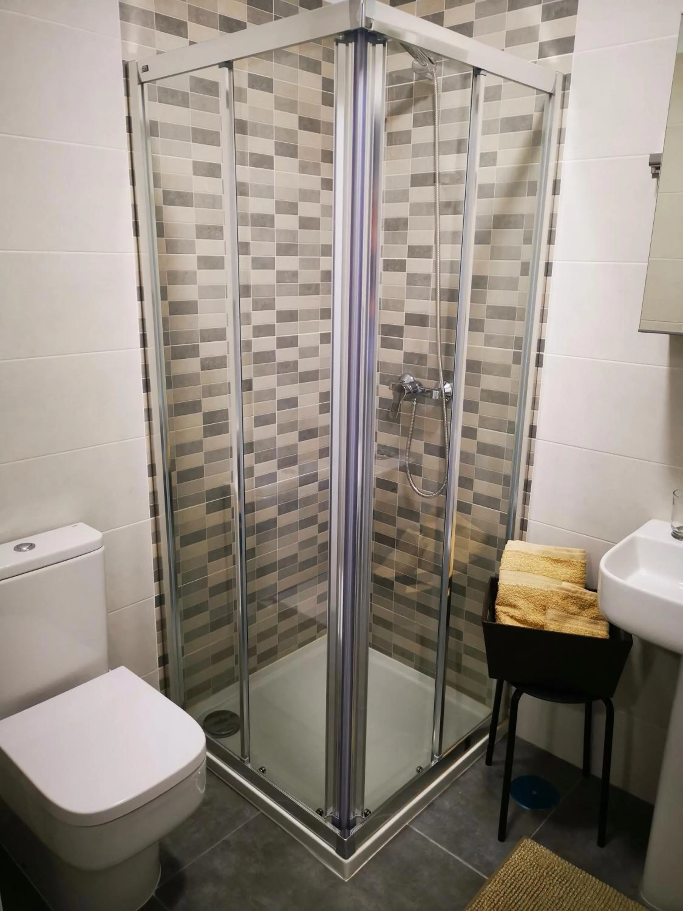 Shower in Relax in costa Adeje Appartamento 5 posti letto vicino Bus Stop