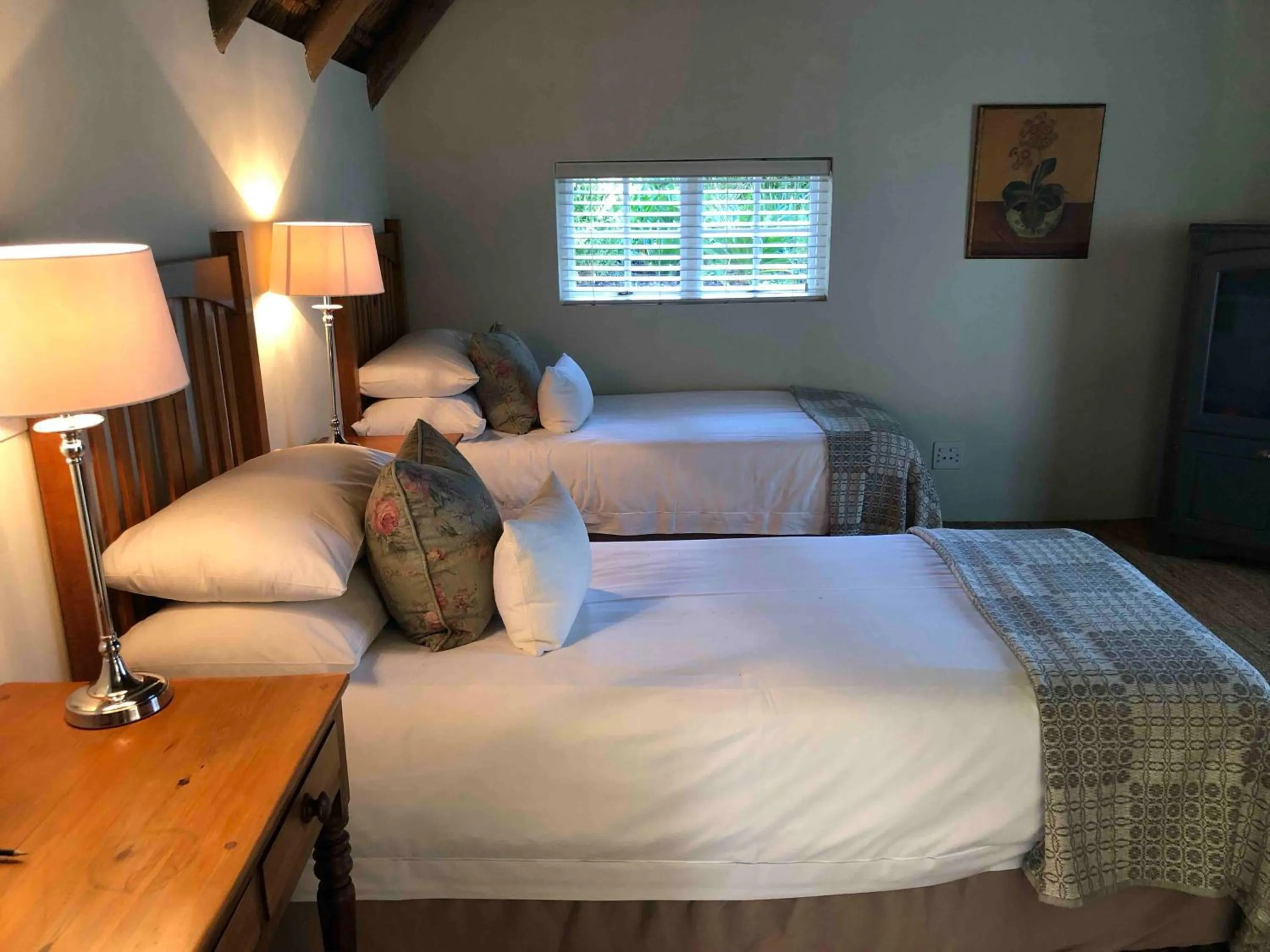 Bedroom, Bed in Hunter's Country House