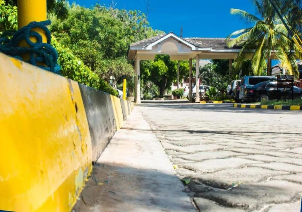 Facade/entrance in Watamu Adventist Beach Resort