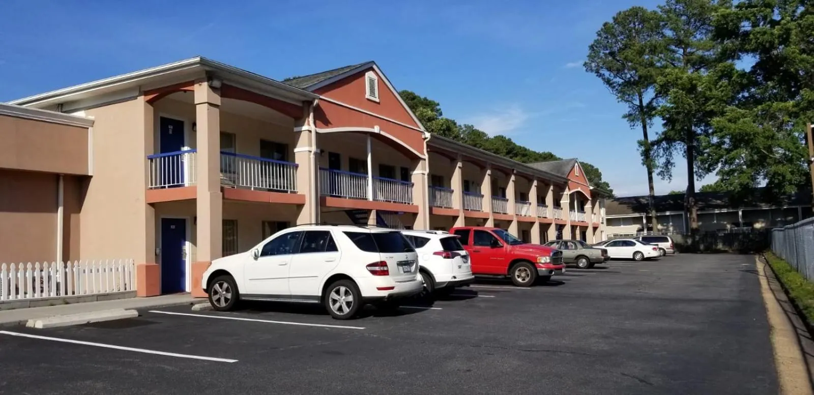 Property building in Budget Lodge