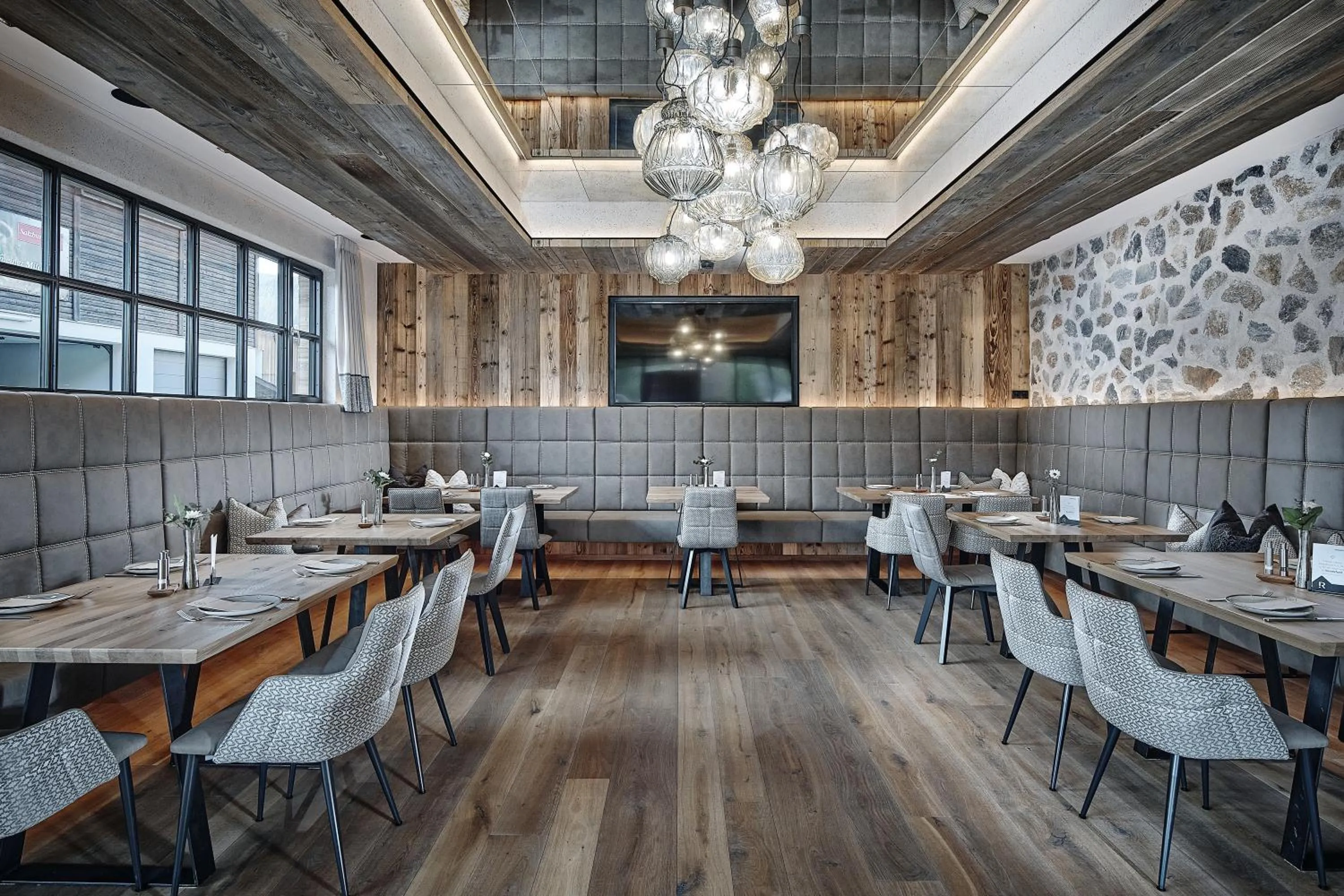 Restaurant/places to eat in Rainerhof