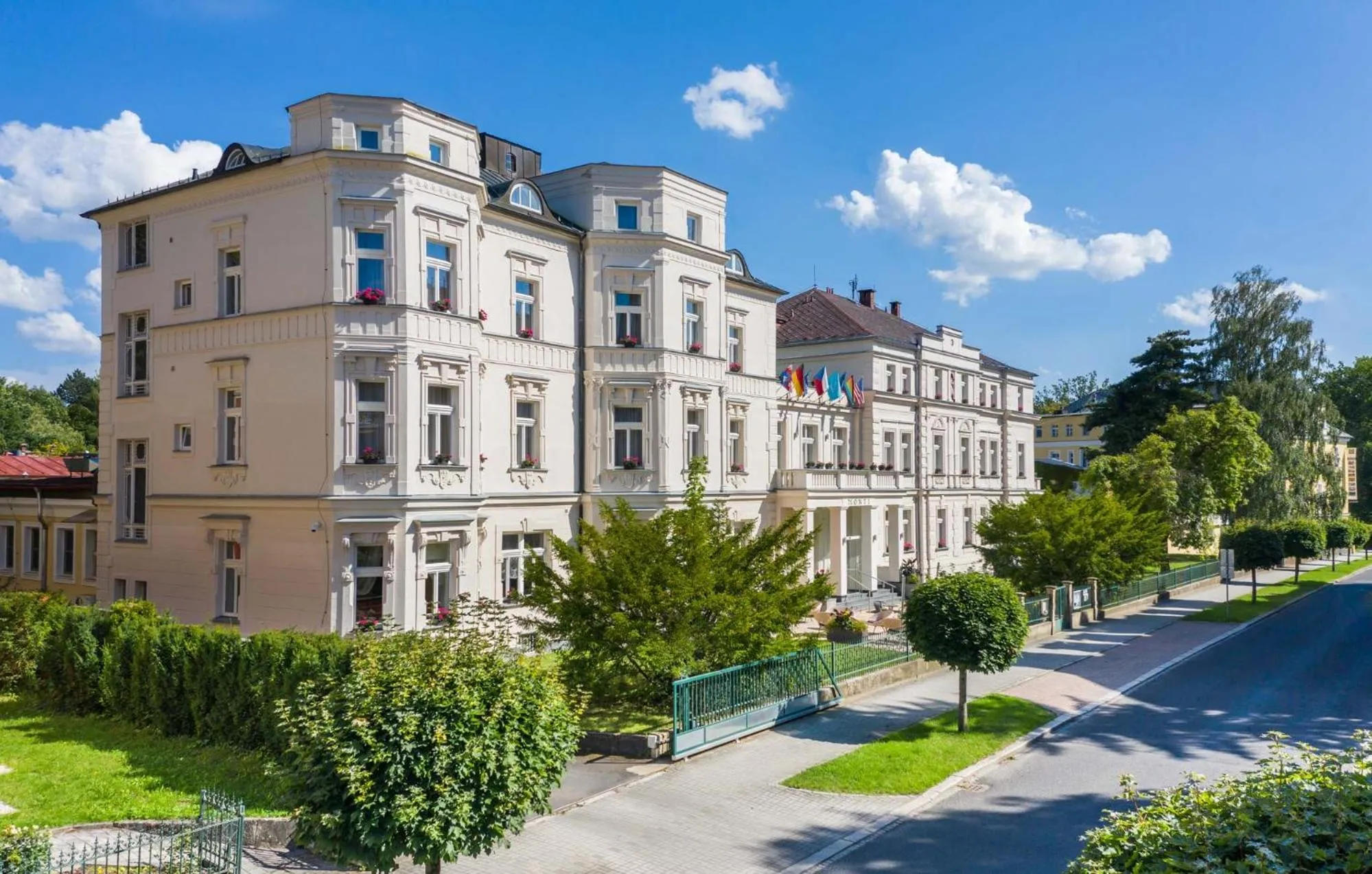 Property building in Monti Spa
