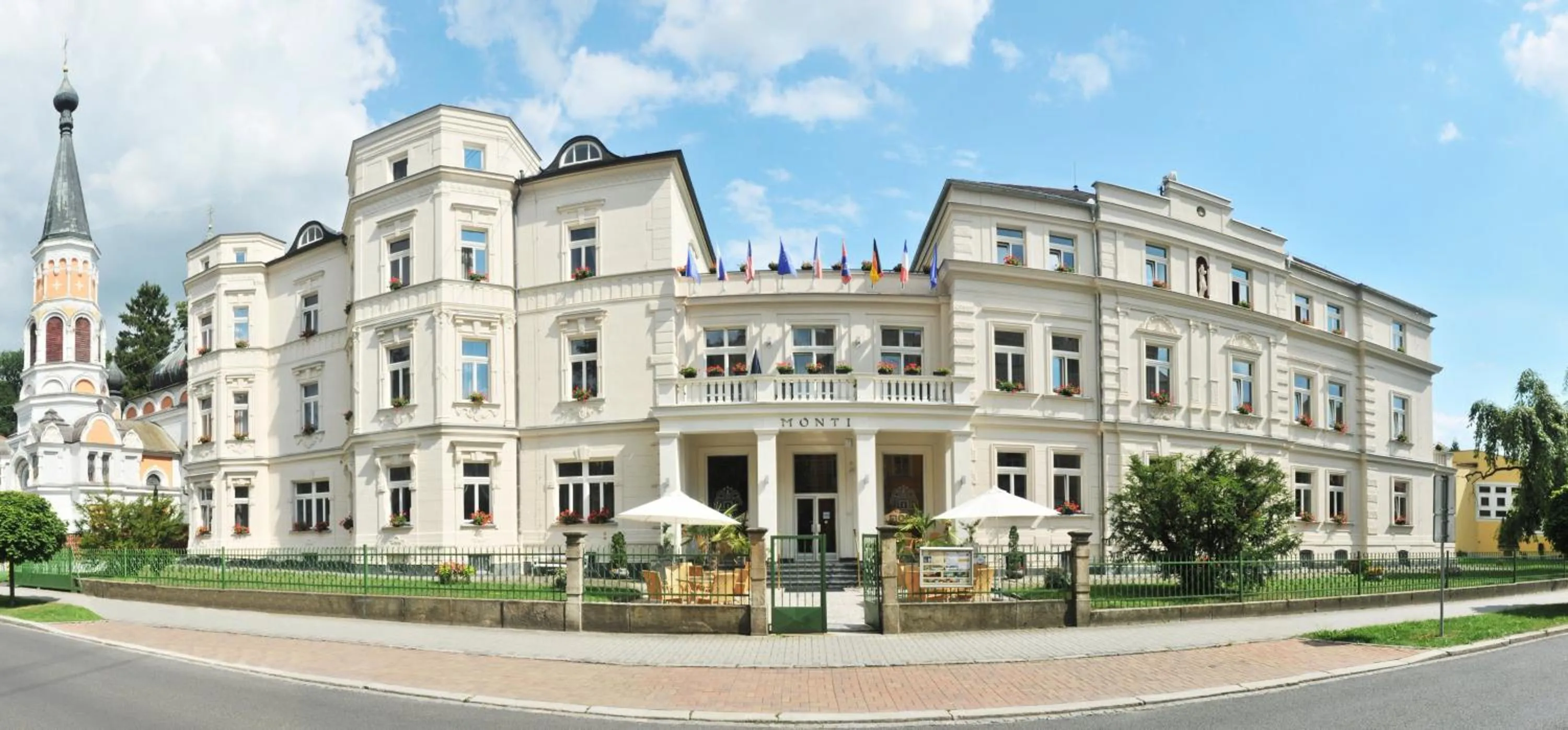 Property building in Monti Spa
