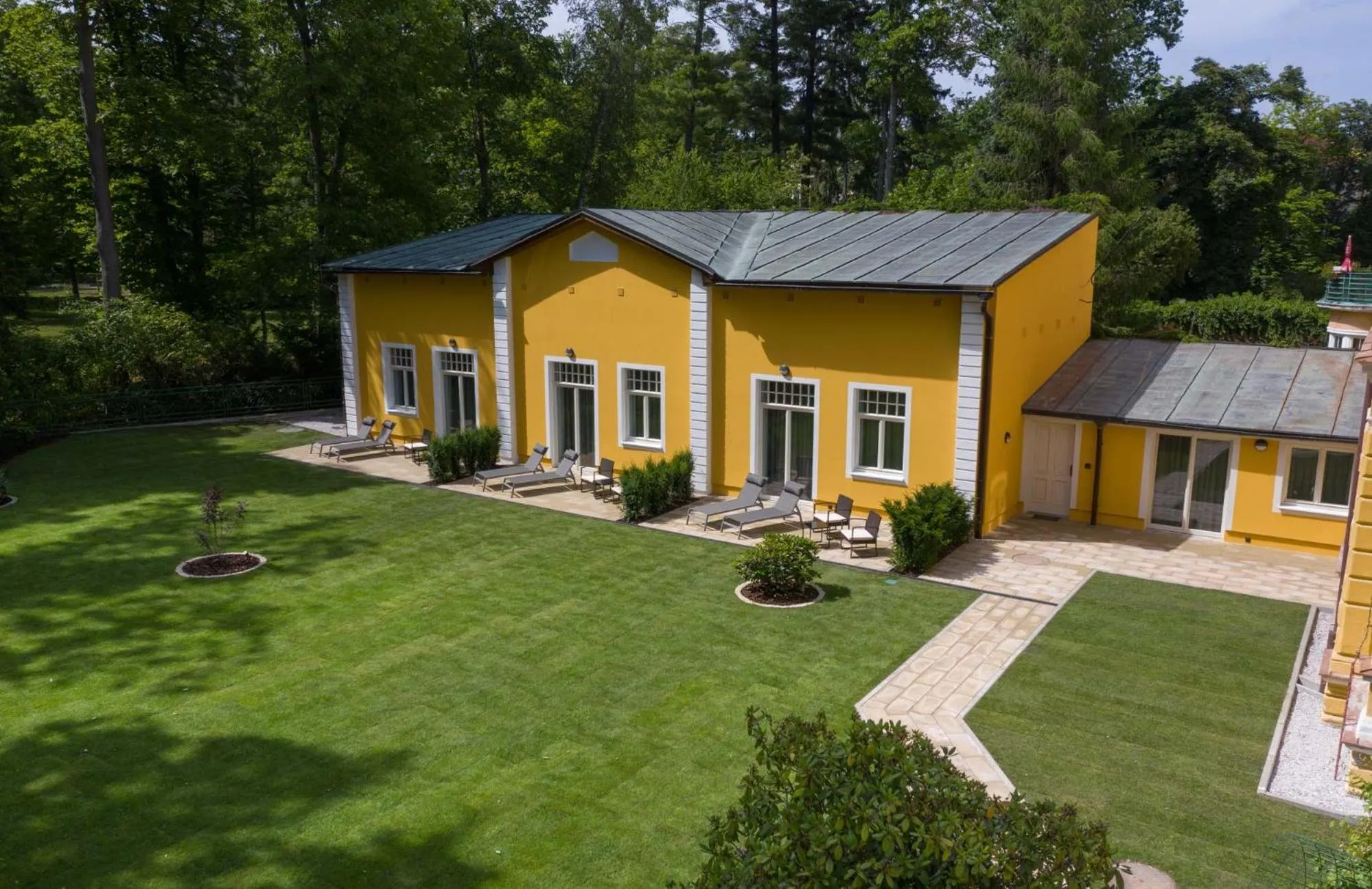 Property building in Monti Spa