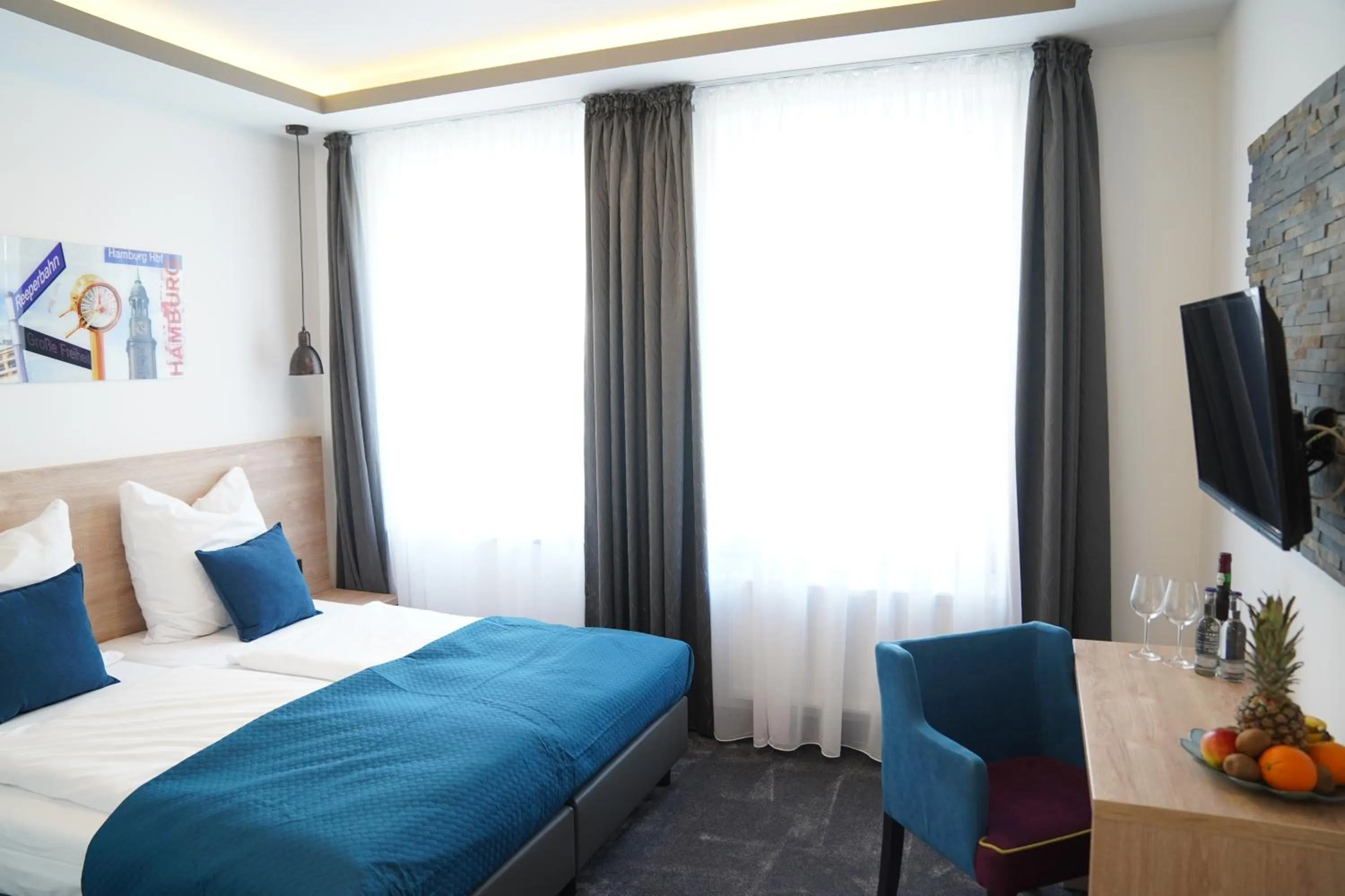 Photo of the whole room, Bed in Hotel Dias