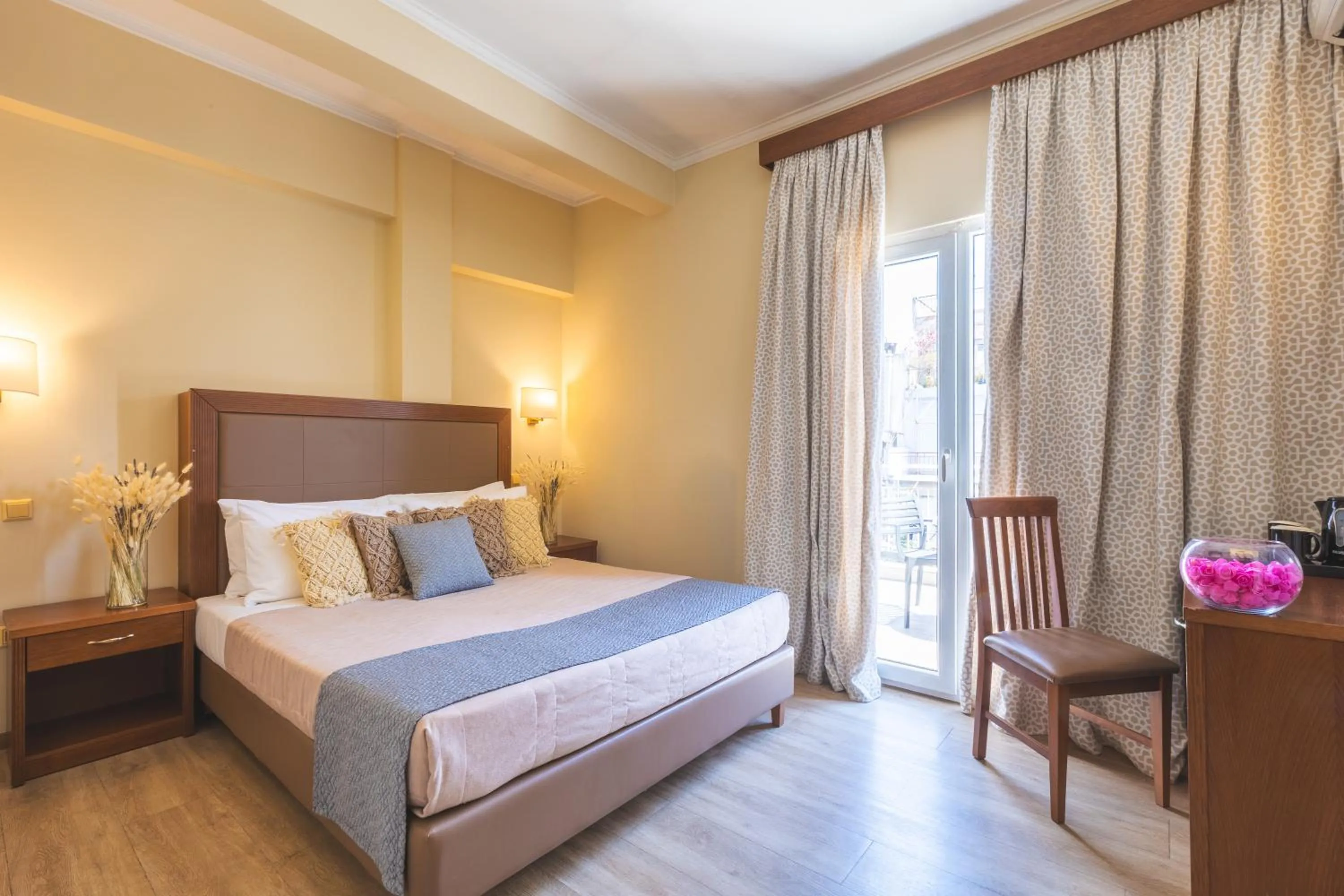 Property building, Bed in Hotel Marina