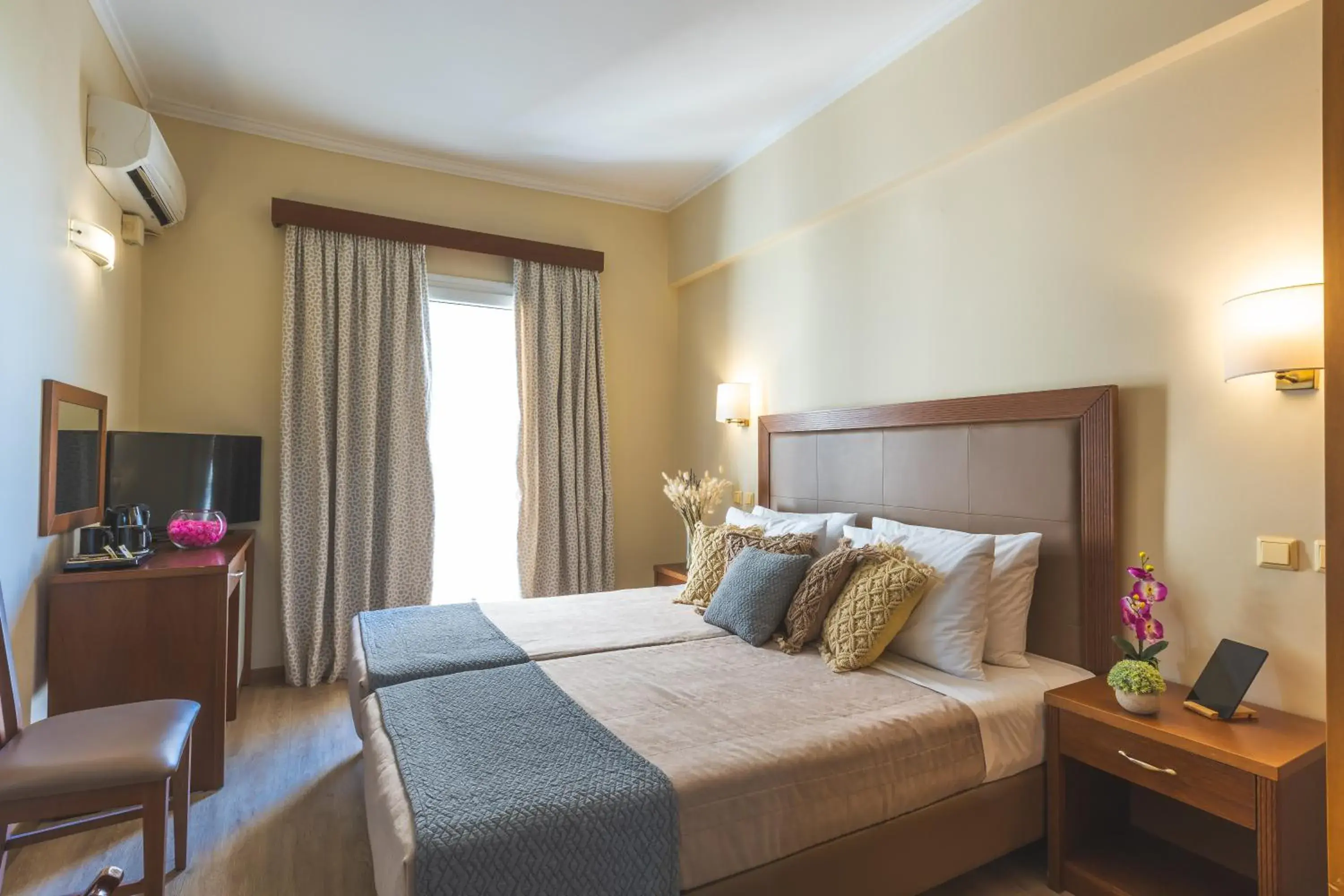 Property building, Bed in Hotel Marina Property building, Bed in Hotel Marina