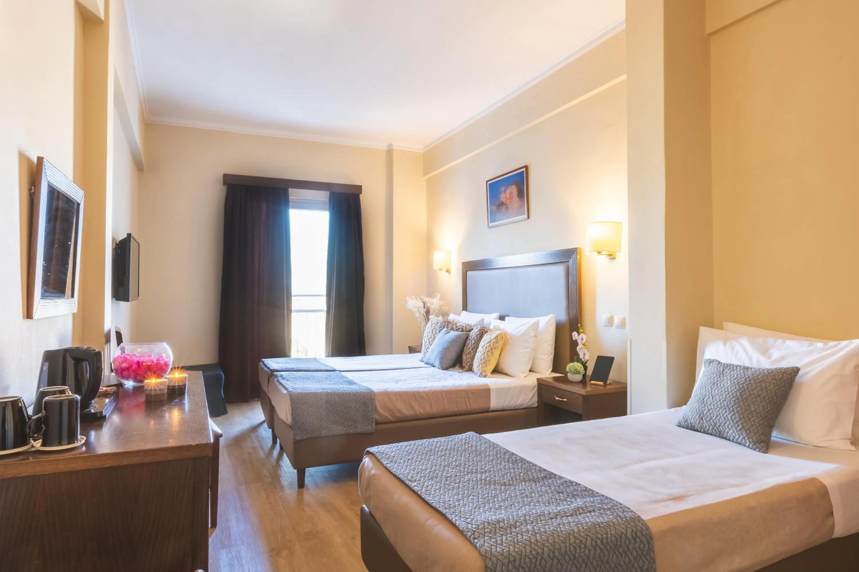 Property building, Bed in Hotel Marina