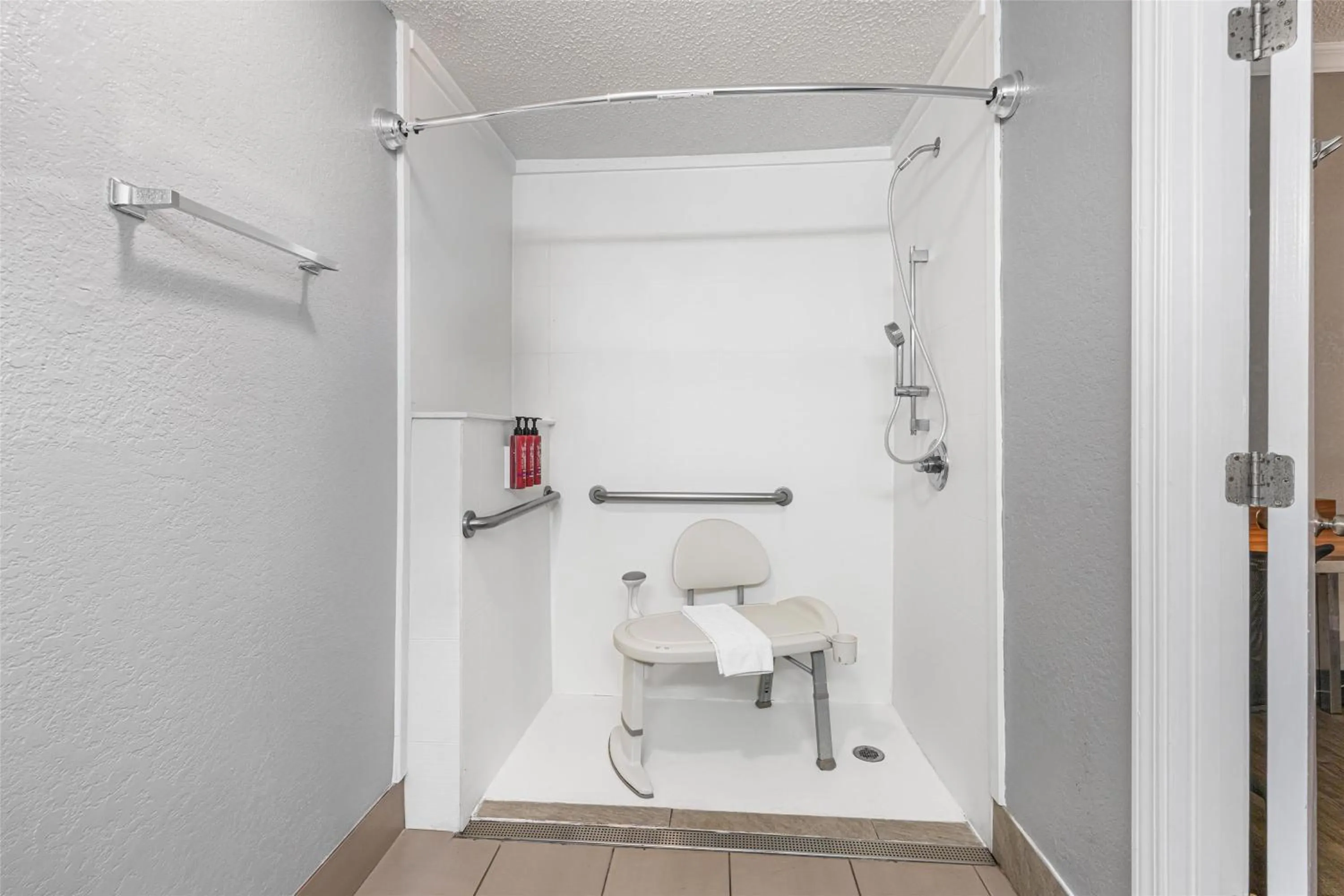 Bathroom in SureStay Hotel by Best Western Helen Downtown