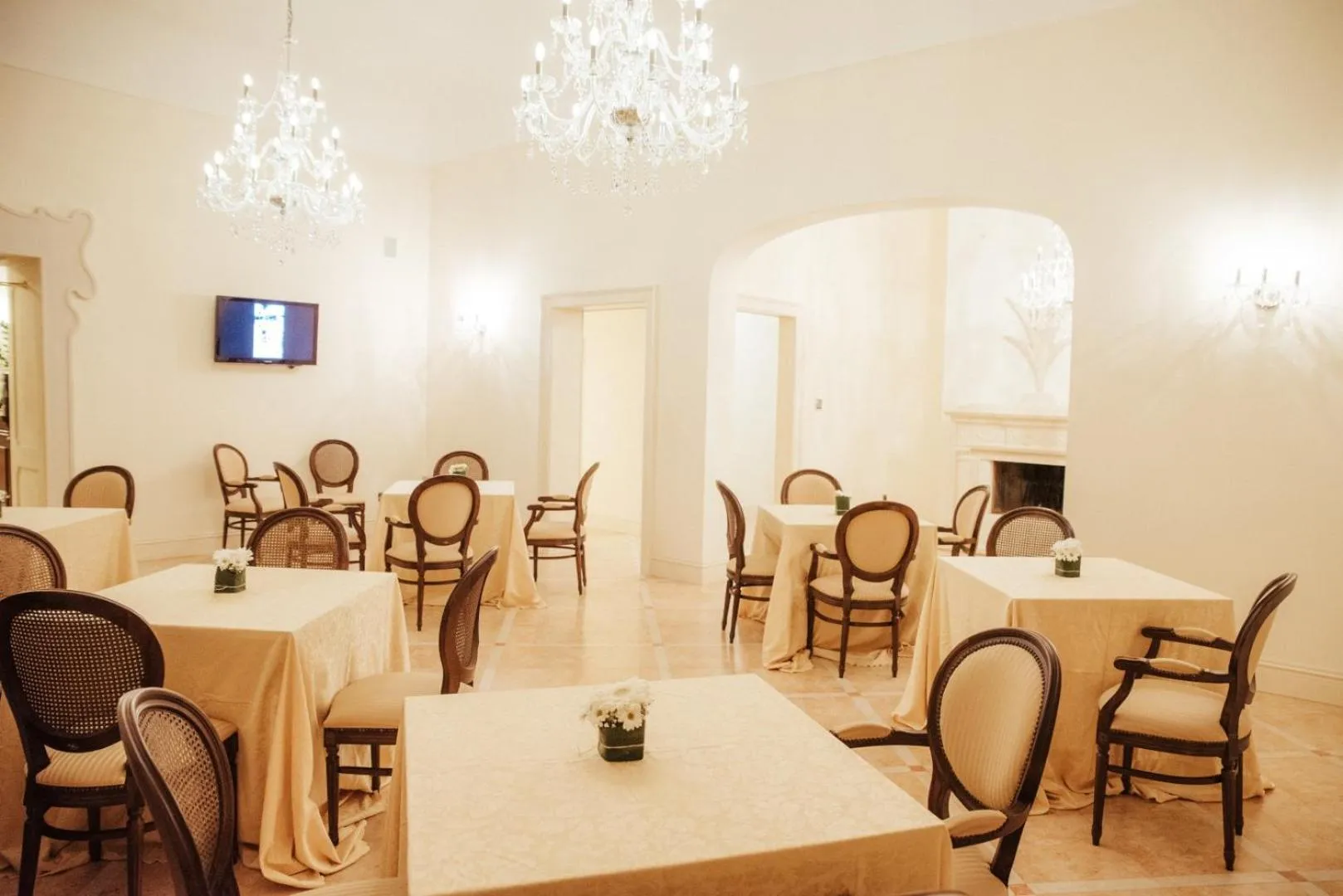 Restaurant/Places to Eat in ViverE' Resort