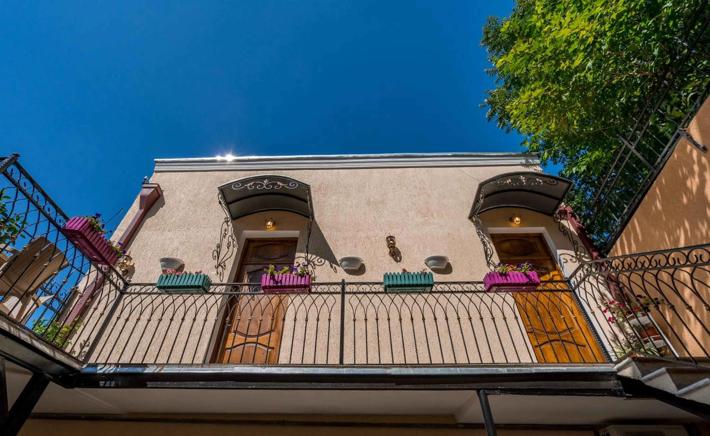 Balcony/Terrace in Golden Light Hotel