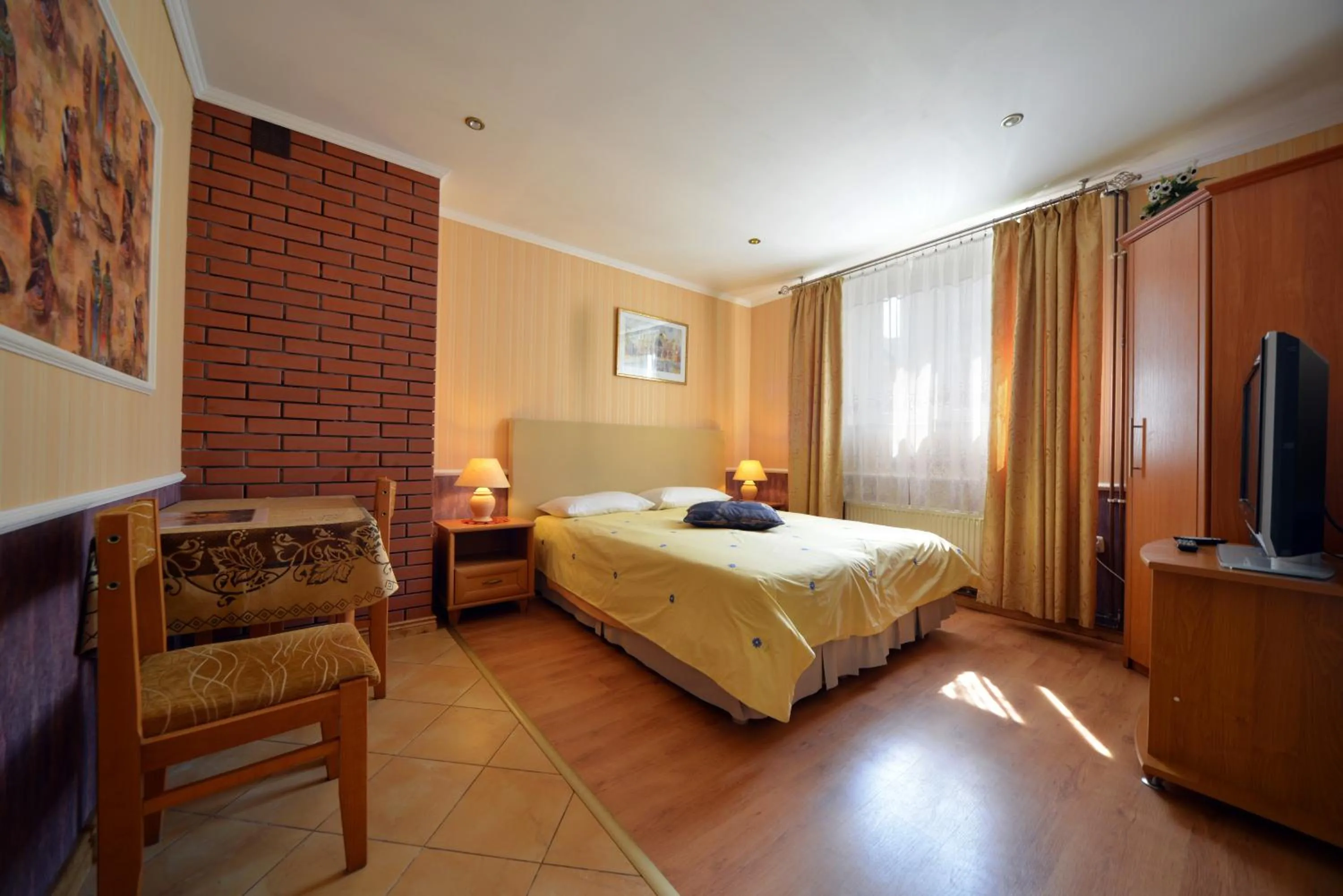 Photo of the whole room, Bed in Casablanca Pokoje i Apartamenty
