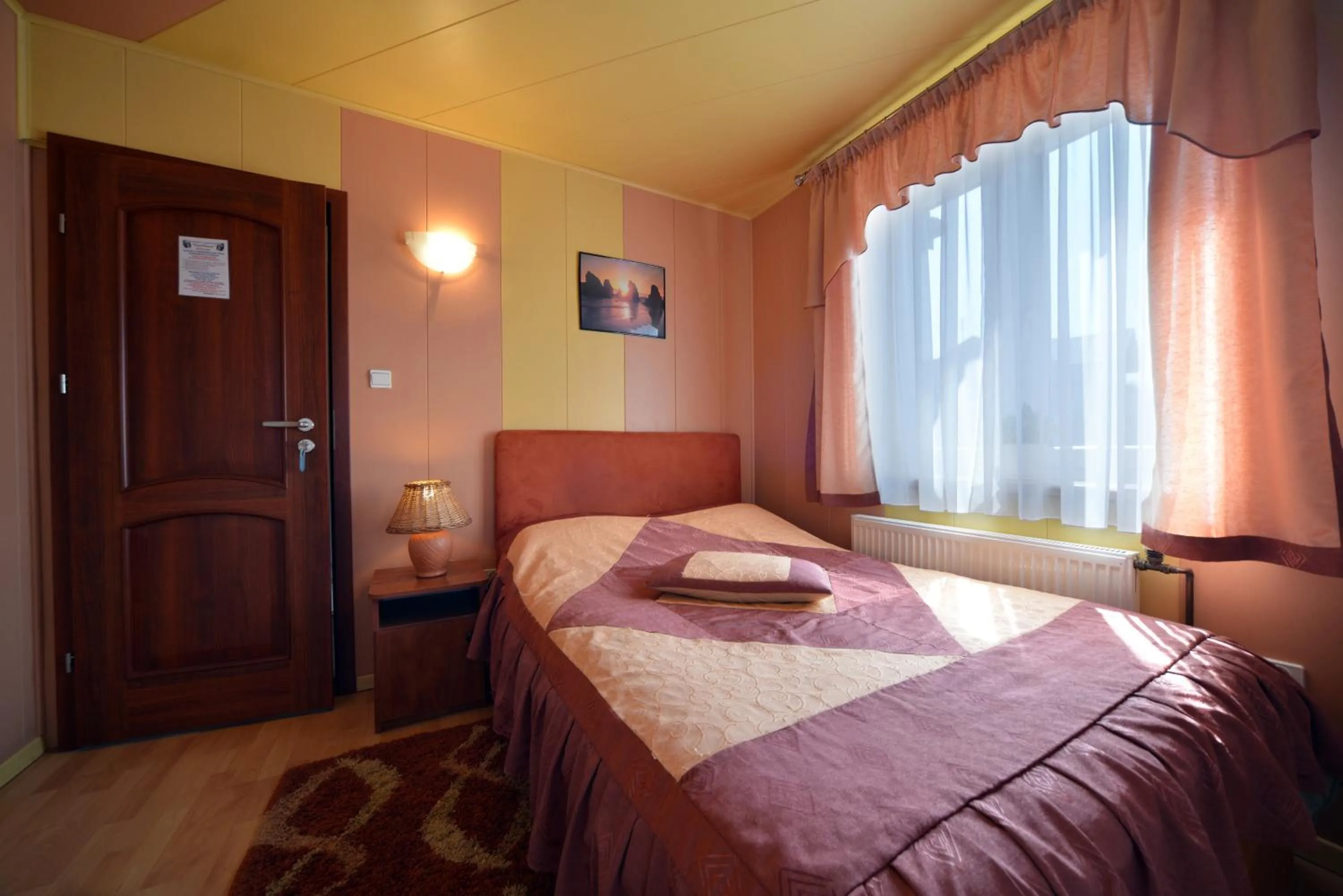 Photo of the whole room, Bed in Casablanca Pokoje i Apartamenty