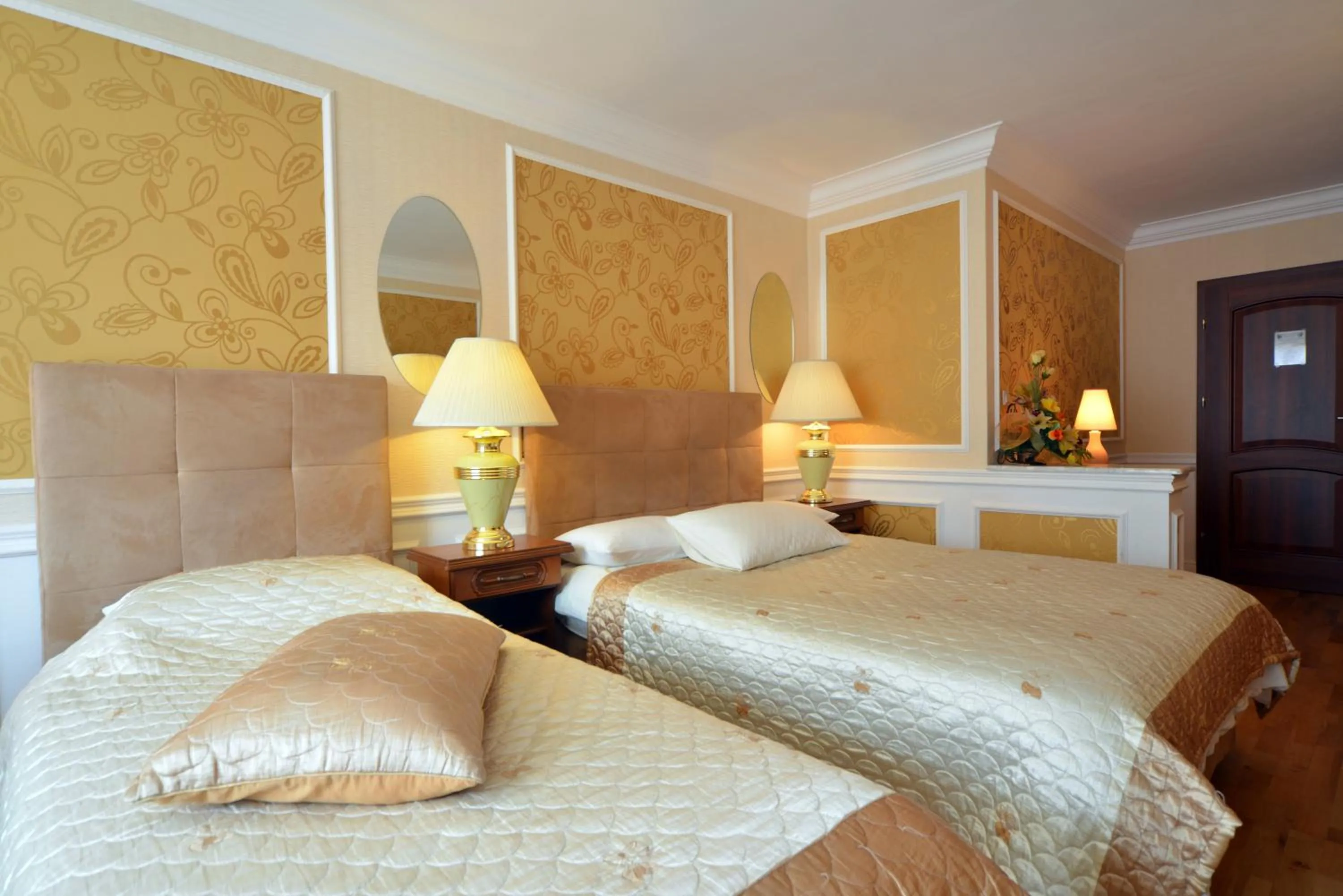 Photo of the whole room, Bed in Casablanca Pokoje i Apartamenty