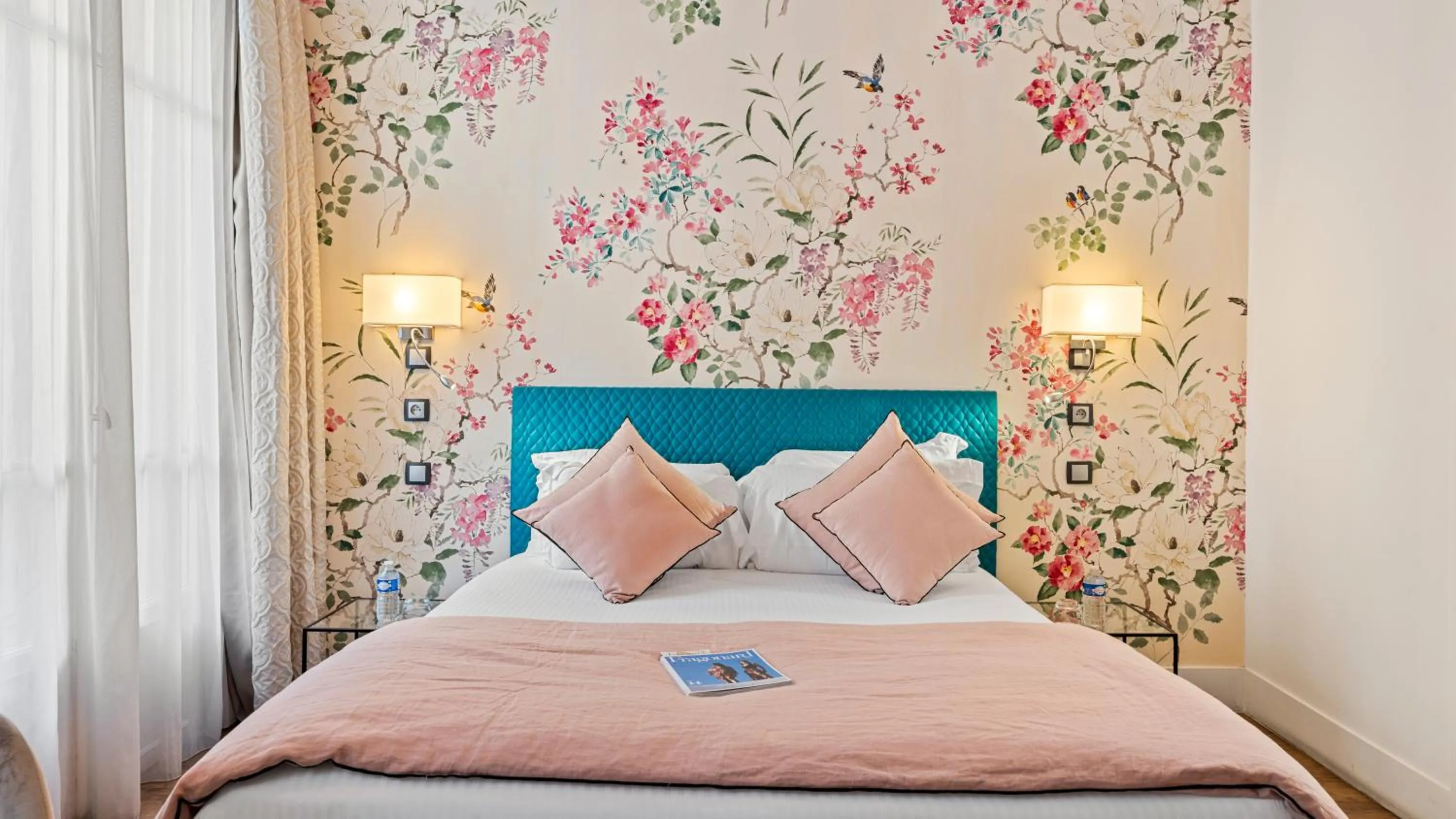 Bed in Hotel Villa Victoria