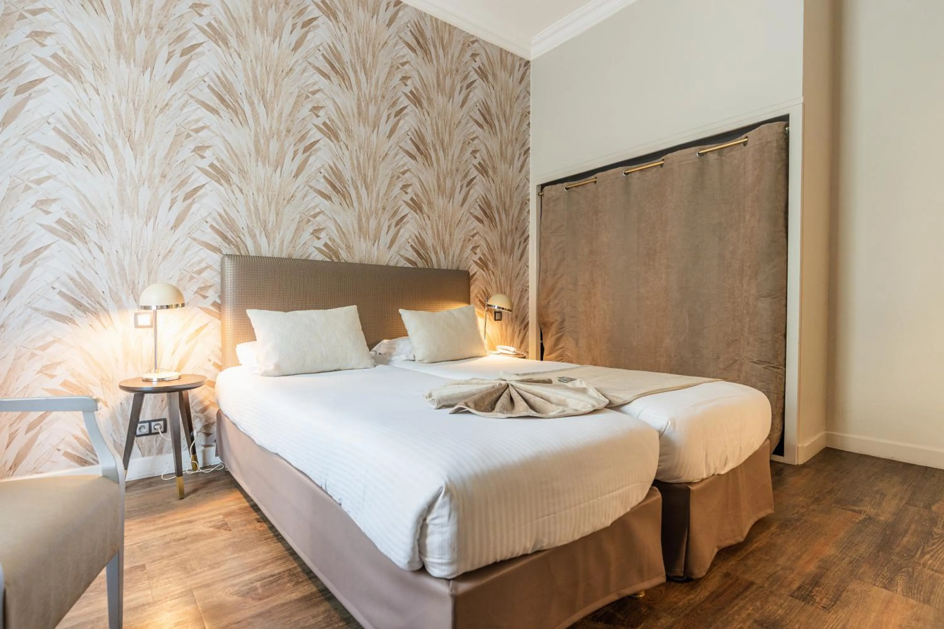 Bedroom, Bed in Hotel Villa Victoria