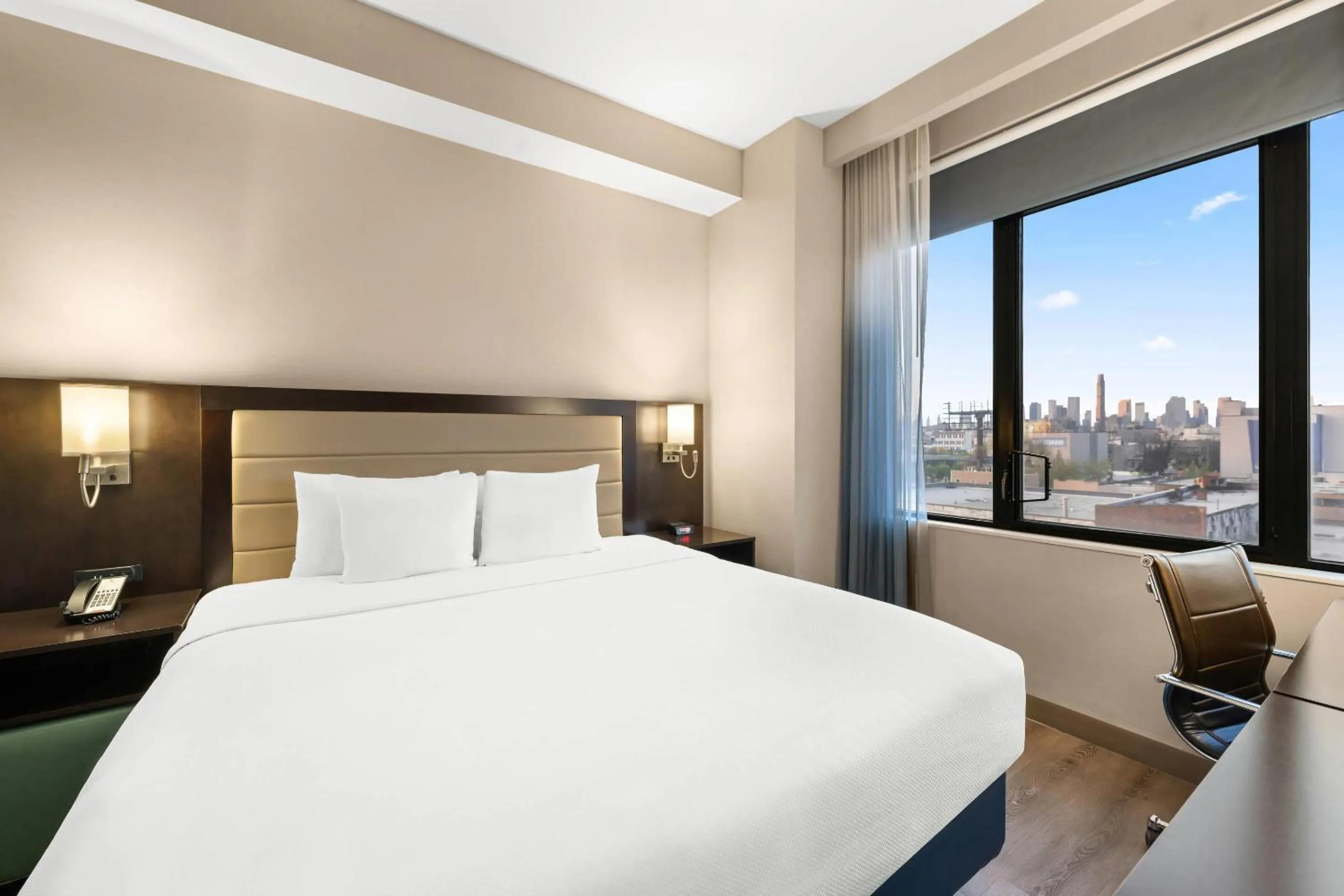 Bedroom, Bed in Comfort Inn Prospect Park-Brooklyn