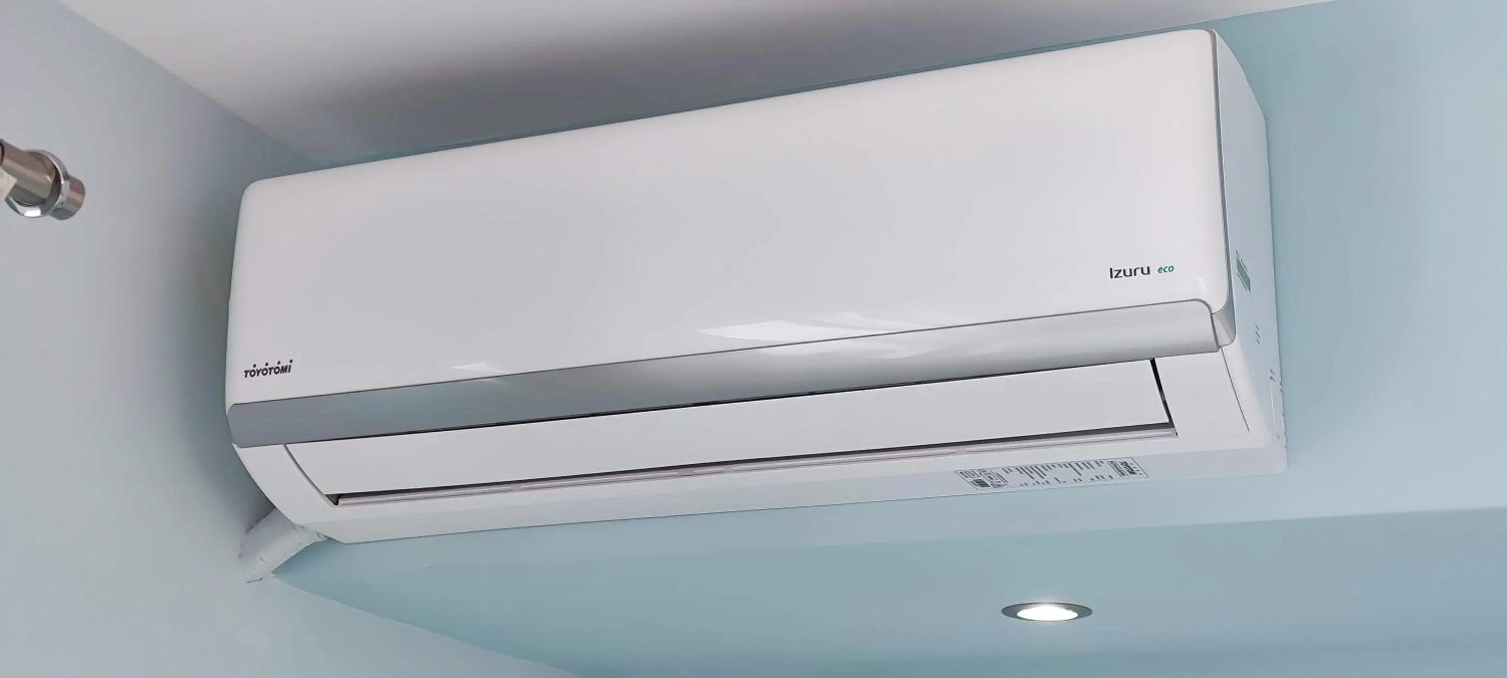 air conditioner in Anna Studio and Apartments