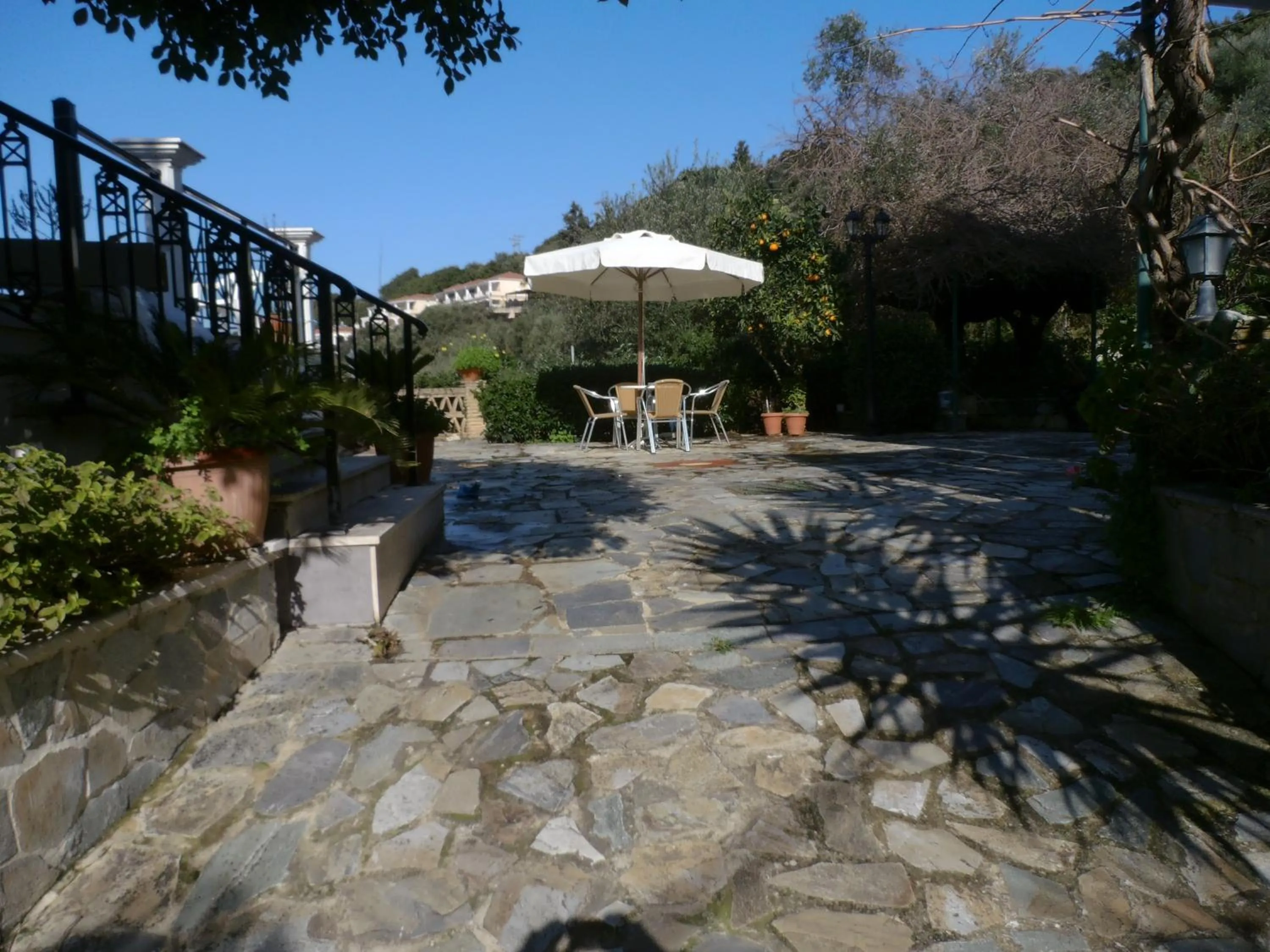 Patio in Anna Studio and Apartments