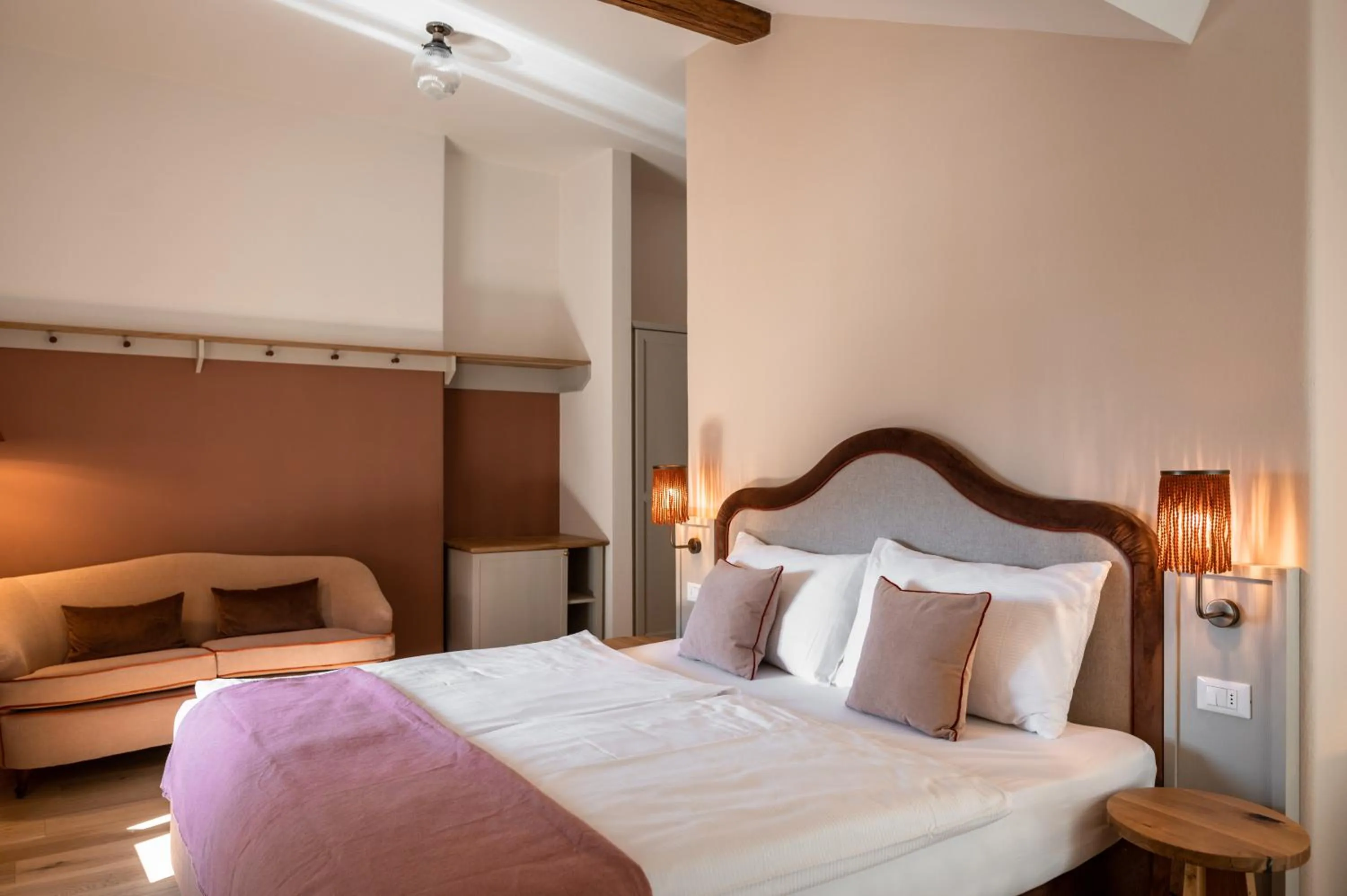 Bedroom, Bed in Leuchtenburg am See